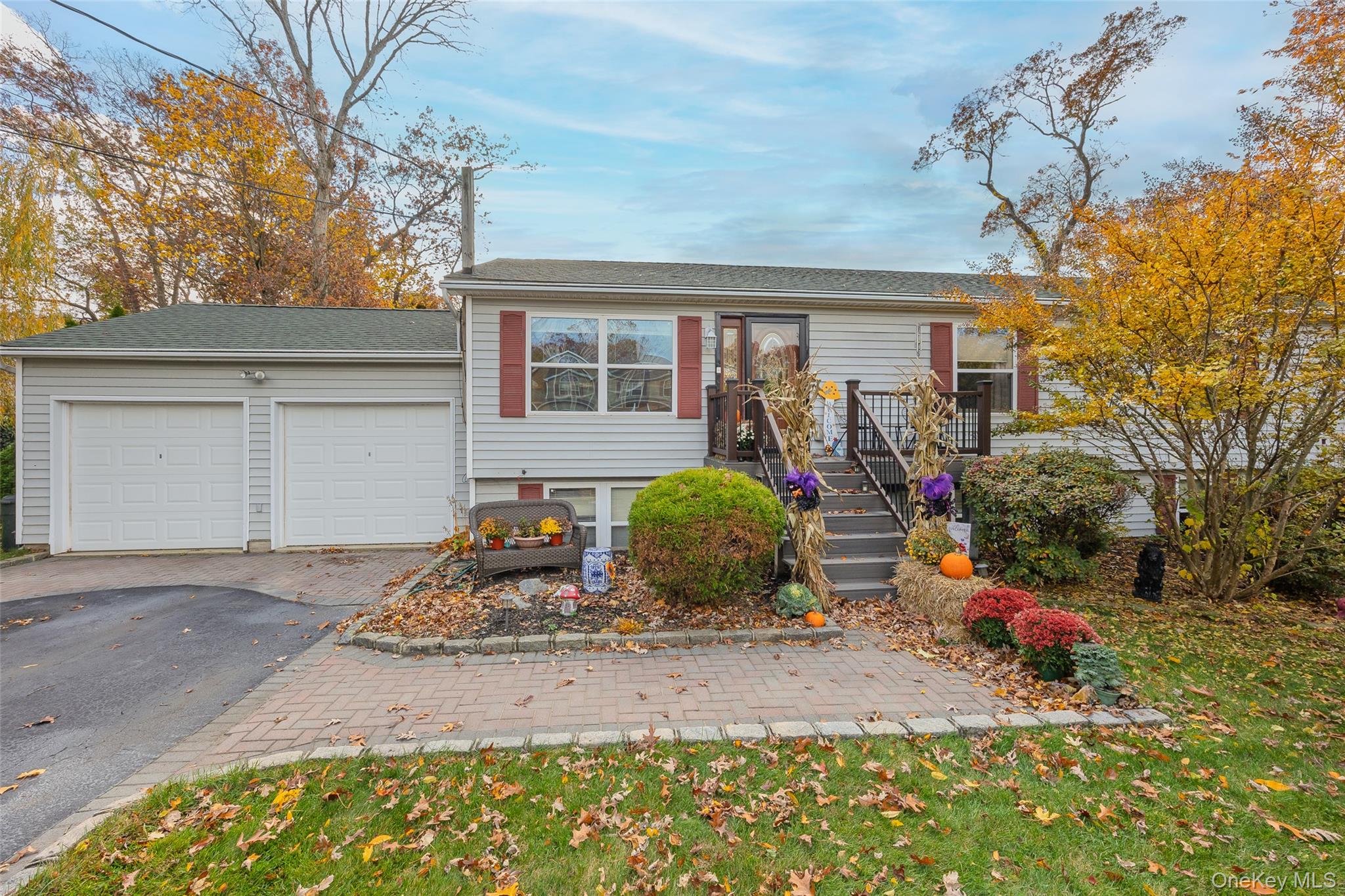 #4 photo, 4 Madach Street, Ronkonkoma , NY 11779