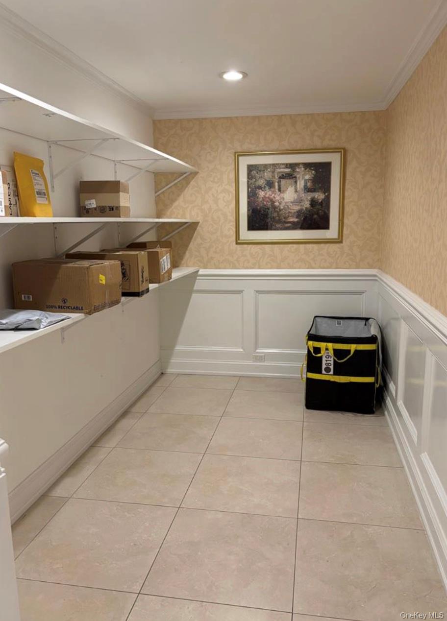 #10 photo, 43-25 Douglaston Parkway, Douglaston , NY 11363