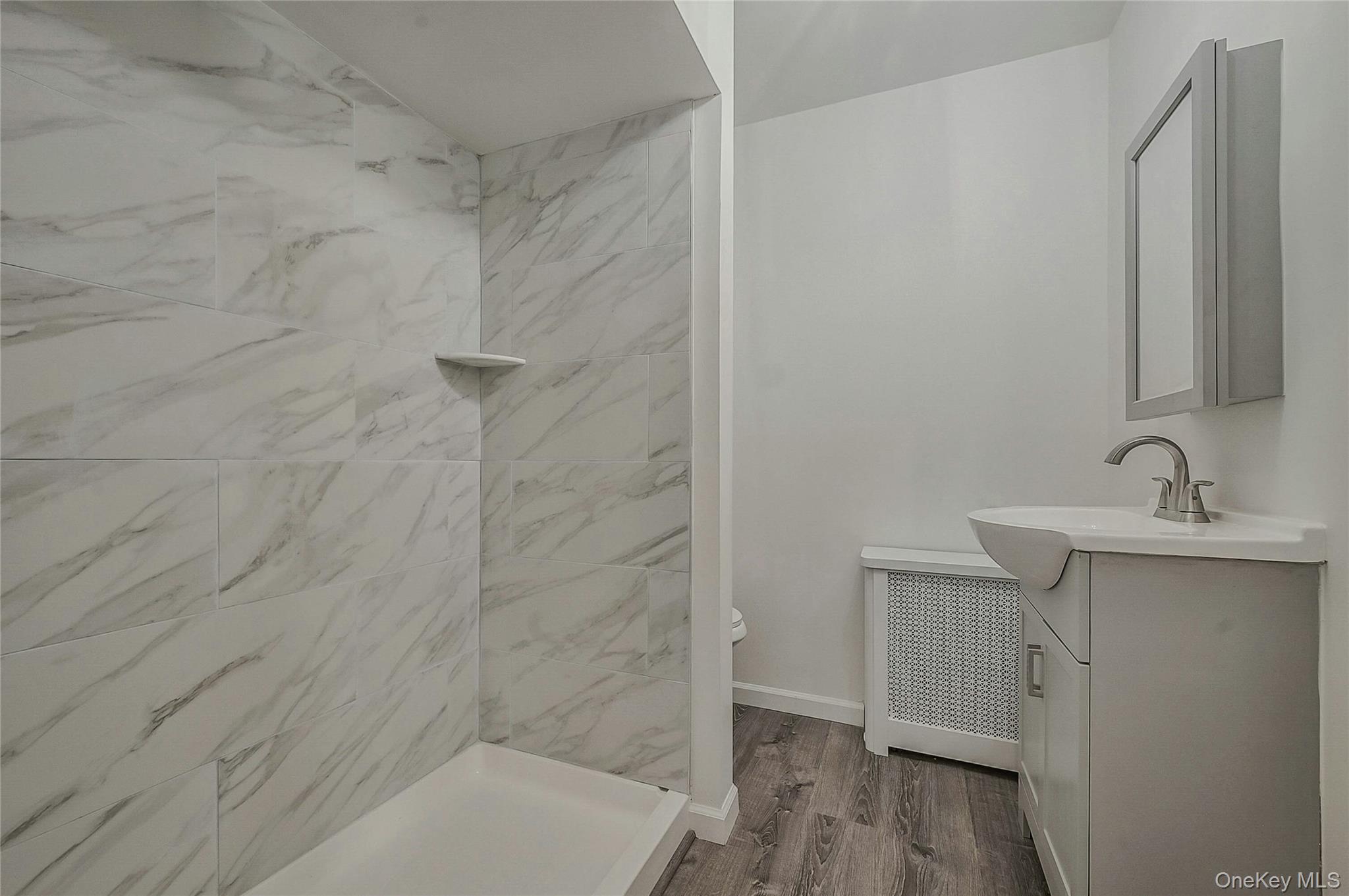 #20 photo, 8 Pansy Road, Rocky Point , NY 11778