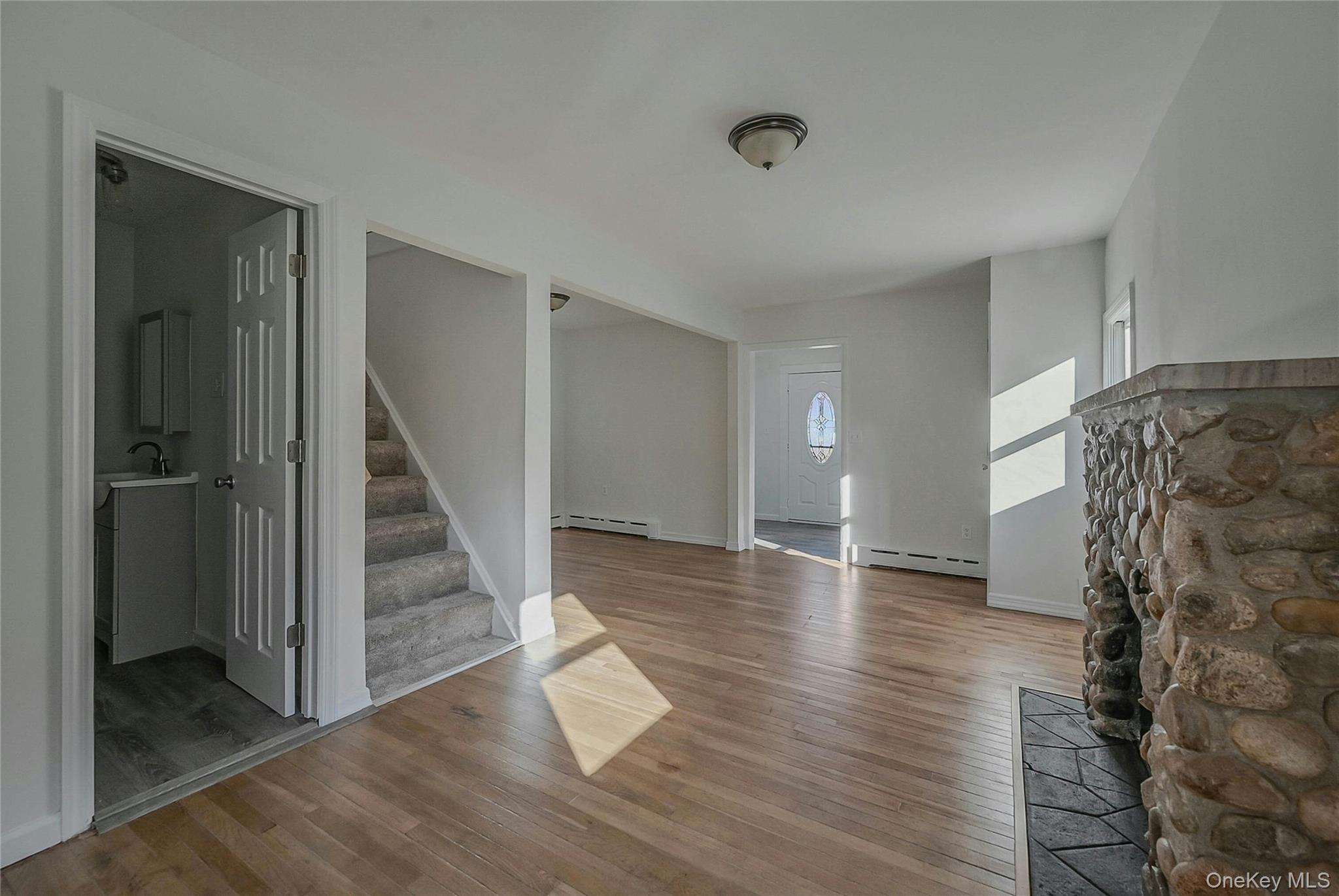 #6 photo, 8 Pansy Road, Rocky Point , NY 11778