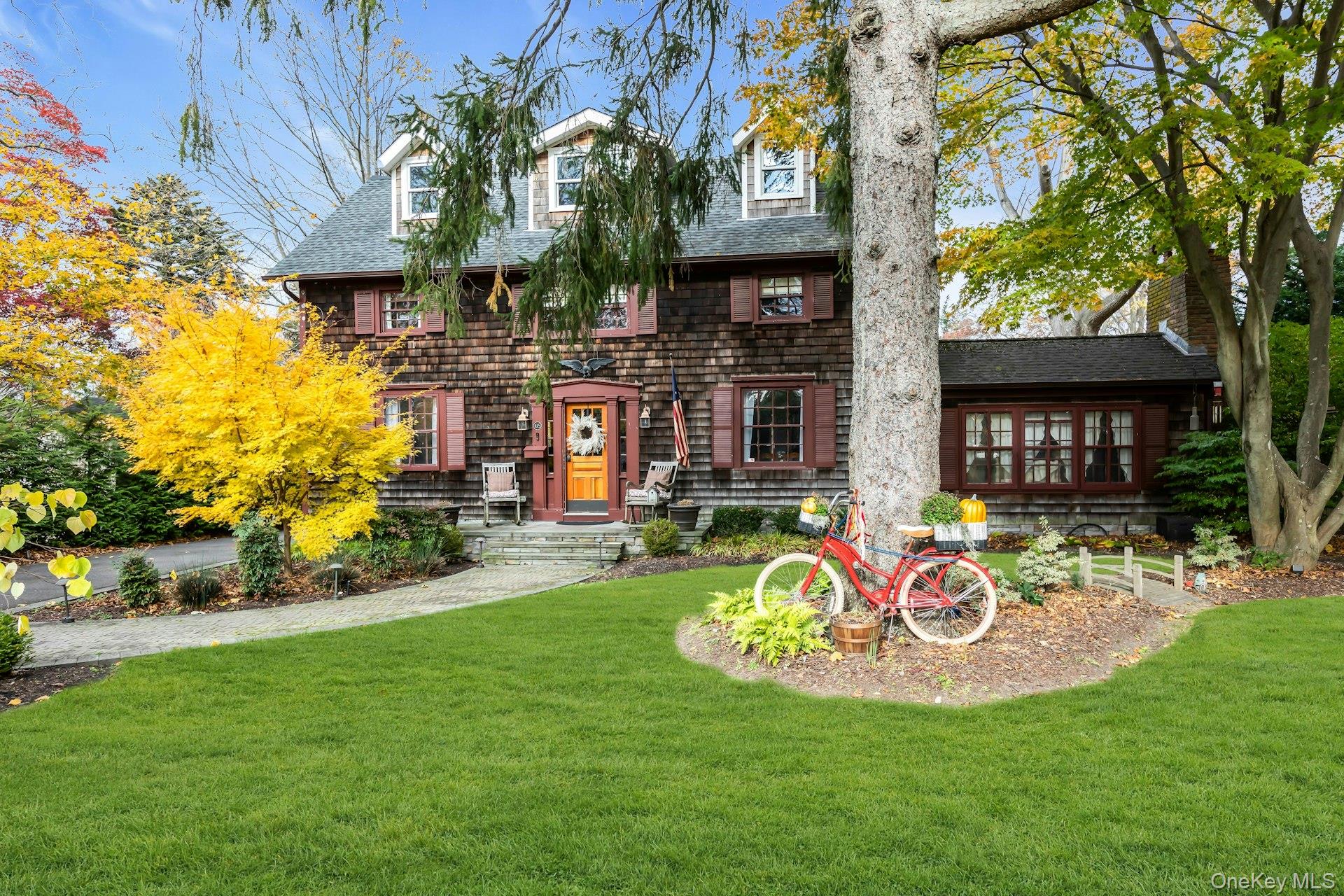 #1 photo, 105 Academy Street, Bayport , NY 11705