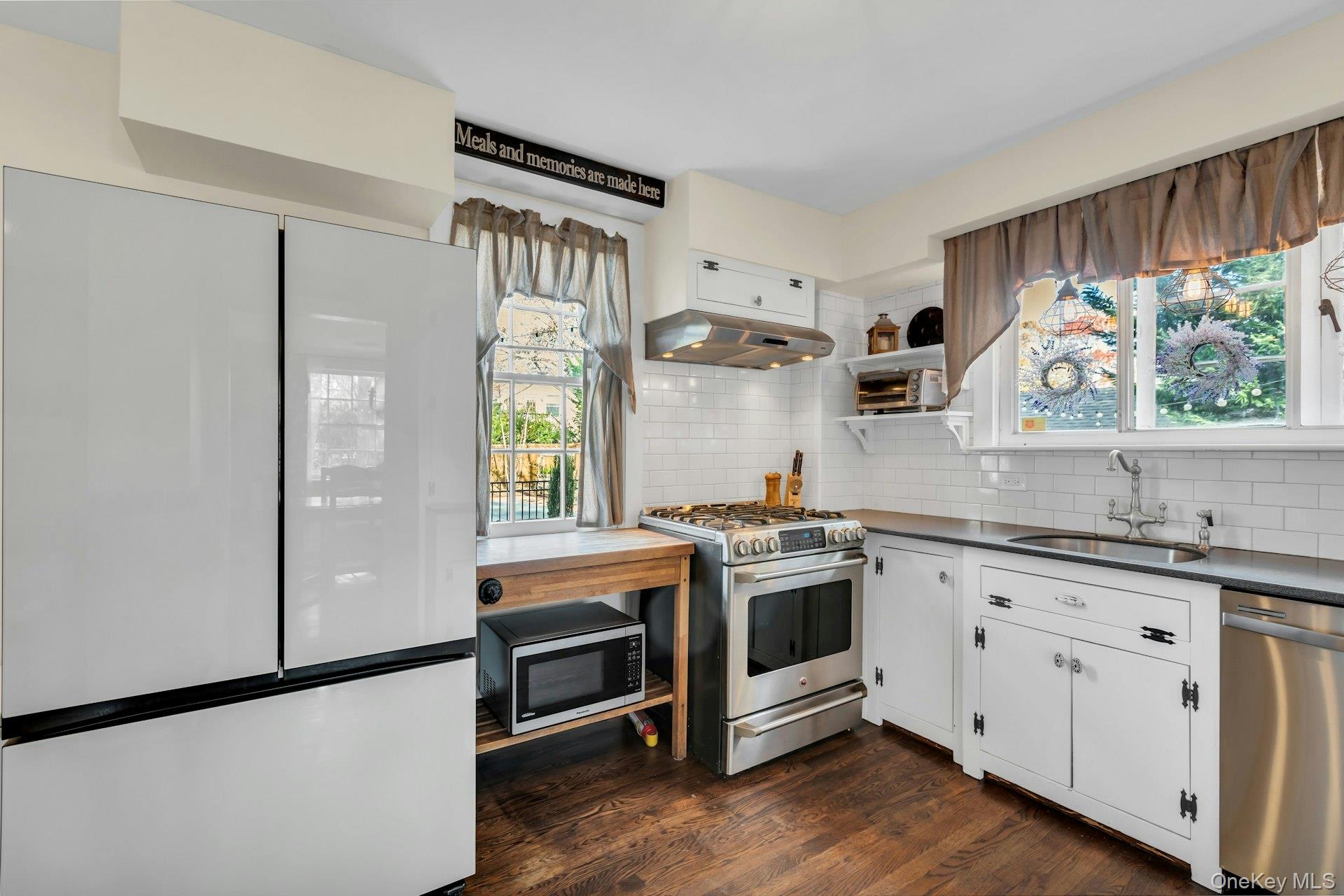 #15 photo, 105 Academy Street, Bayport , NY 11705