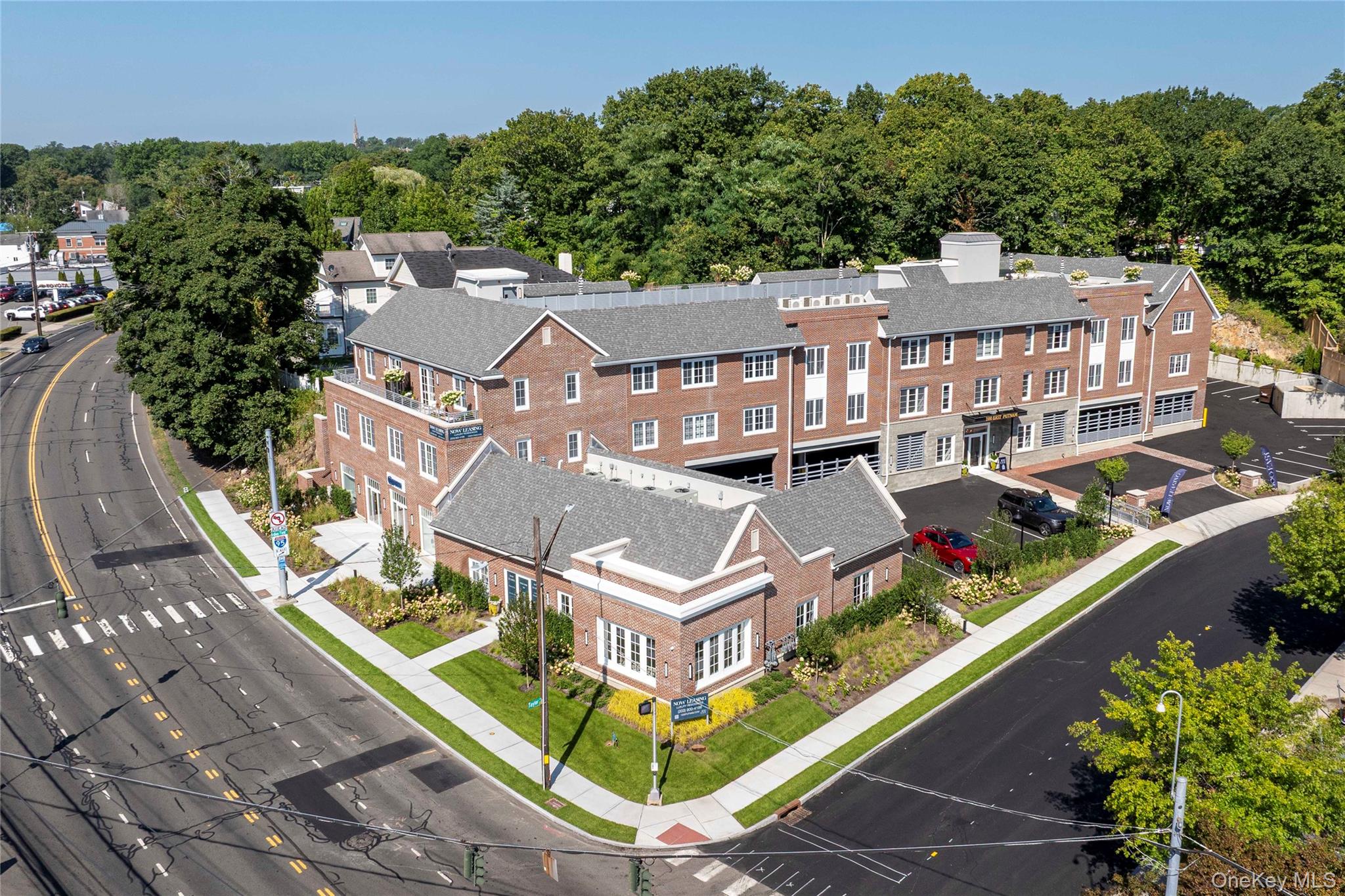 #17 photo, 100 E Putnam Avenue, Call Listing Agent , CT 06807