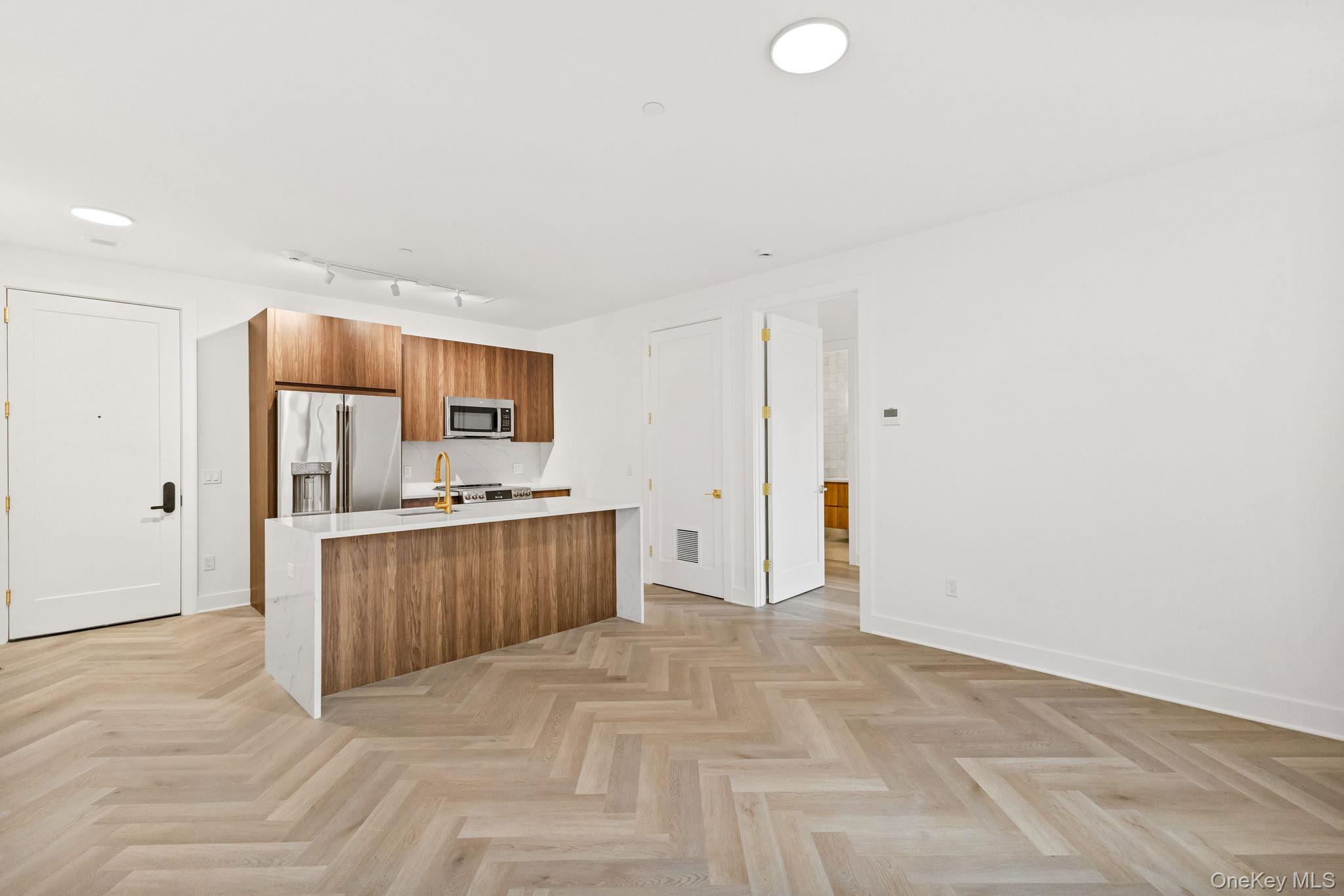 #1 photo, 100 E Putnam Avenue, Call Listing Agent , CT 06807