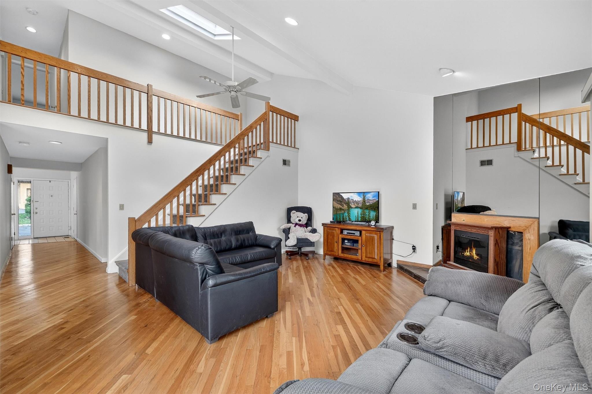 #18 photo, 200 California Road, Bronxville , NY 10708