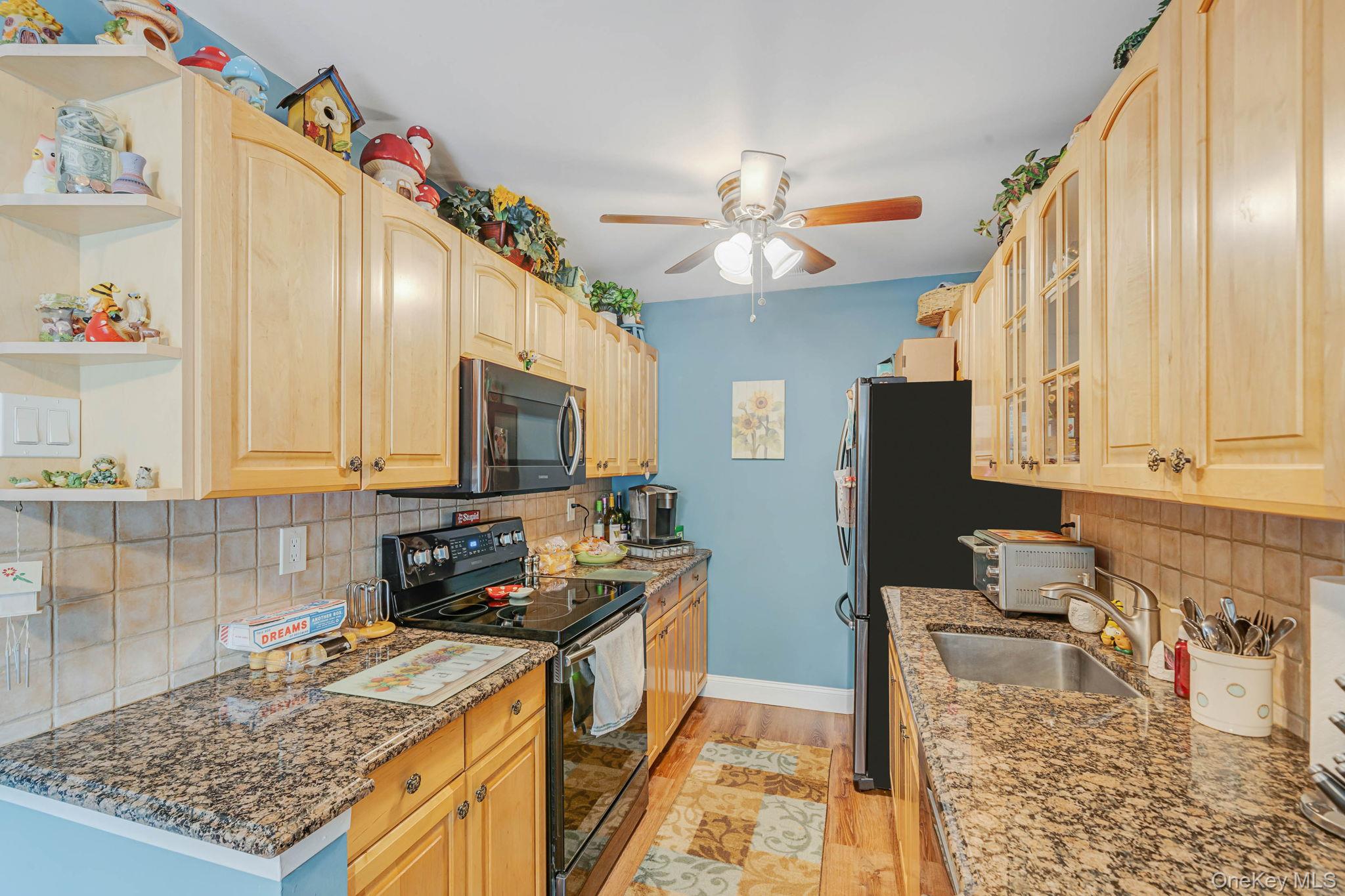 #17 photo, 124 Birchwood Road, Coram , NY 11727