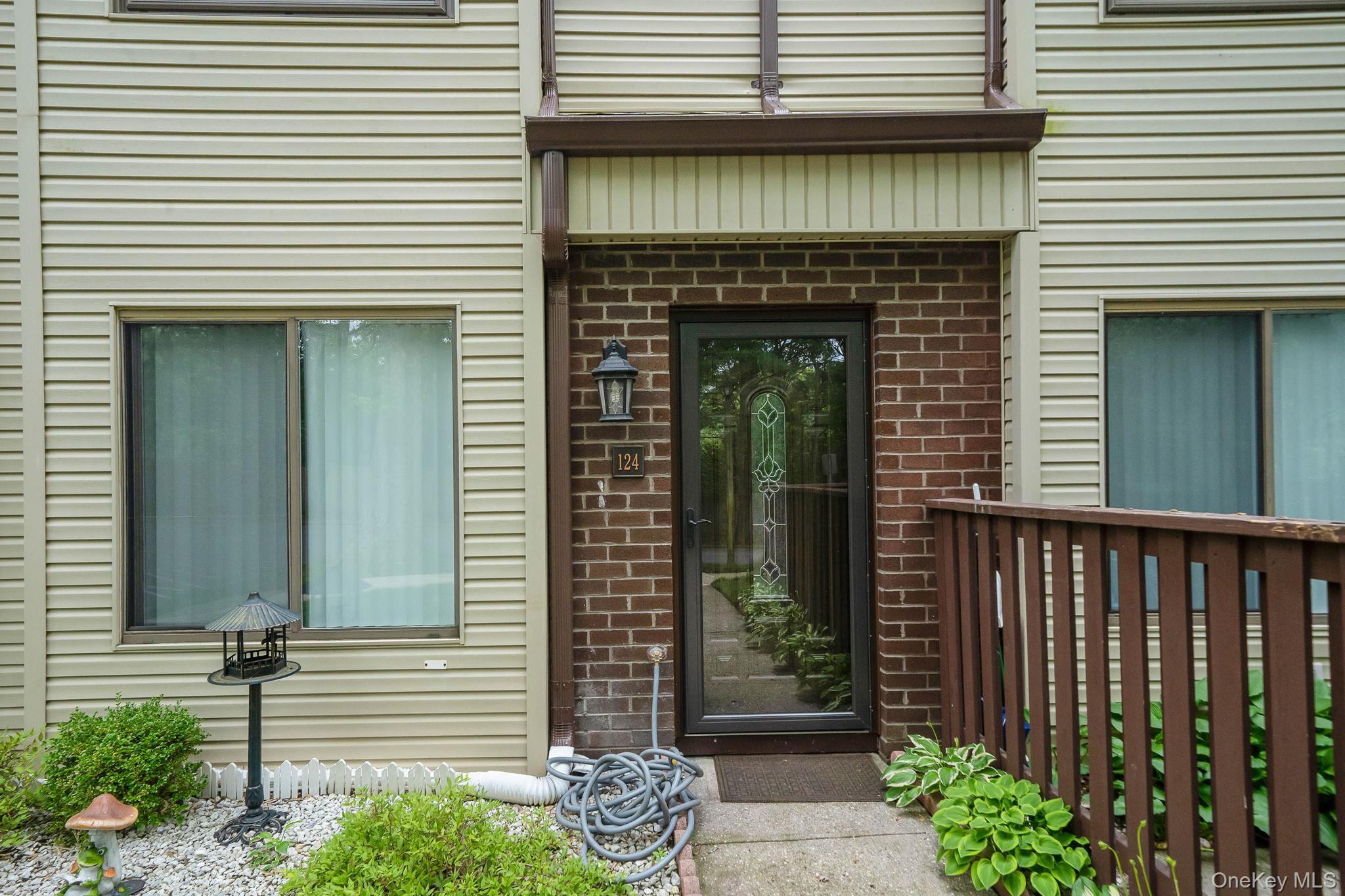 #5 photo, 124 Birchwood Road, Coram , NY 11727