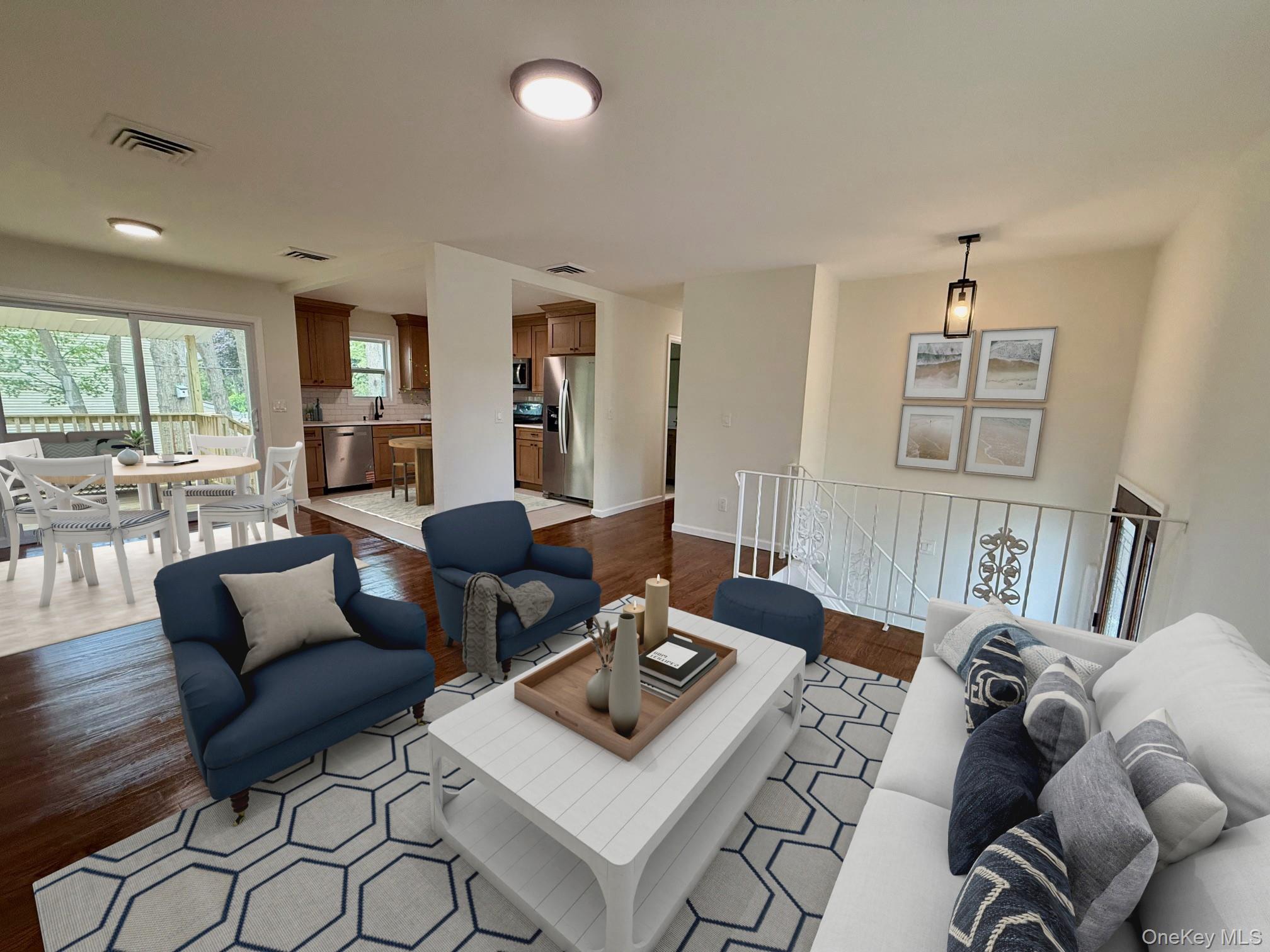 #2 photo, 30 7th Street, Holbrook , NY 11741