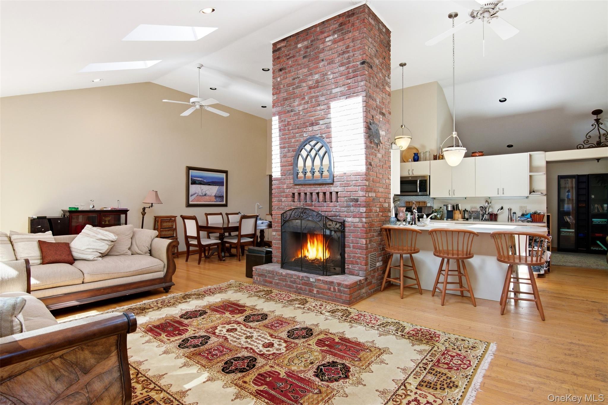 #12 photo, 18 Greenlawn Road, Huntington , NY 11743