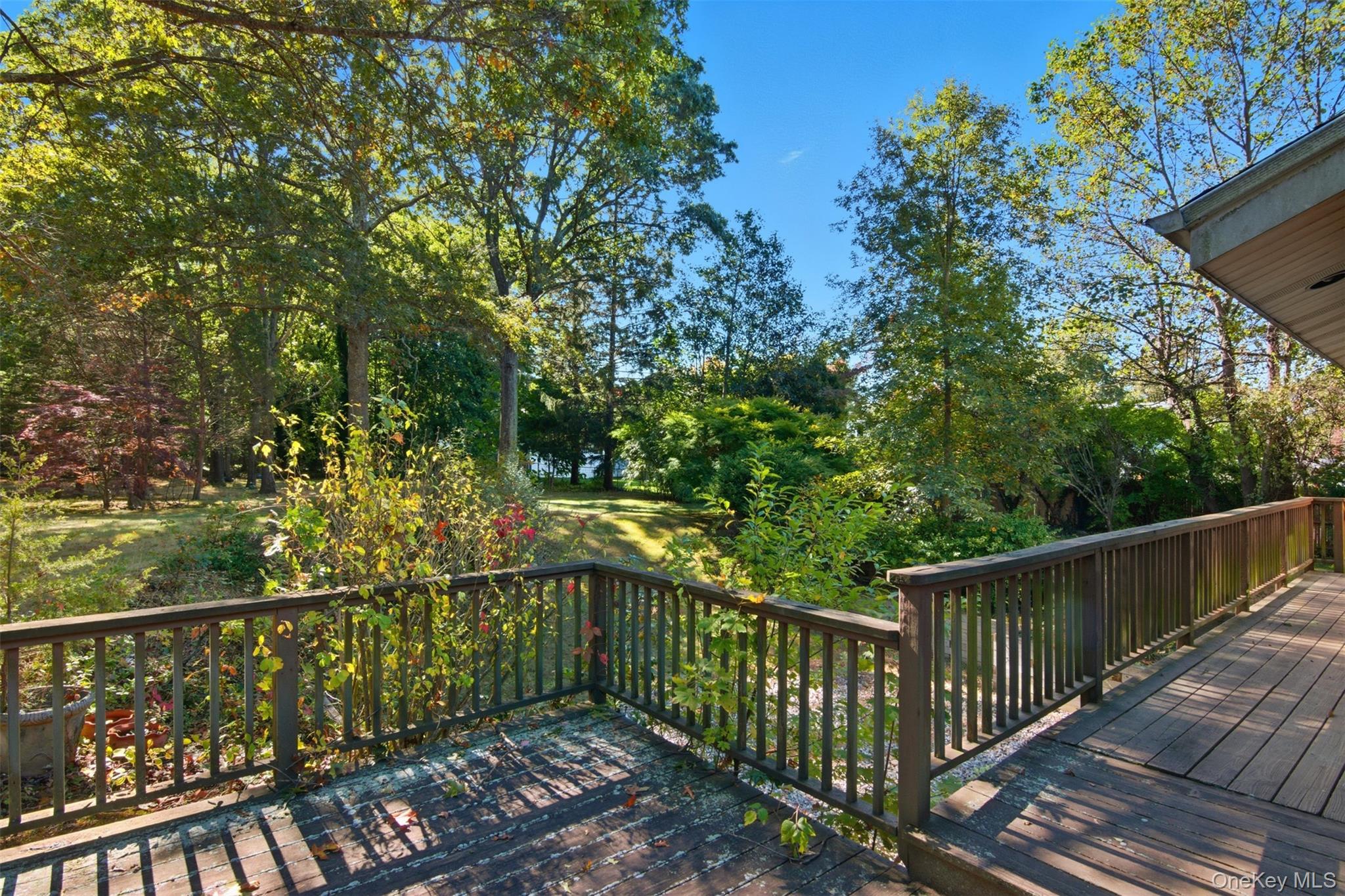 #6 photo, 18 Greenlawn Road, Huntington , NY 11743