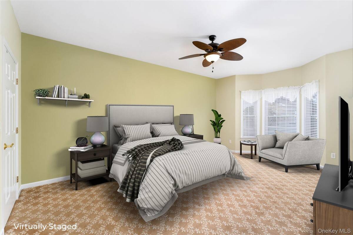 #14 photo, 230 Ira Road, Mount Sinai , NY 11766