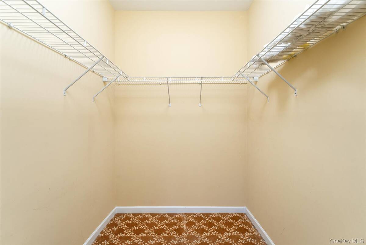 #19 photo, 230 Ira Road, Mount Sinai , NY 11766