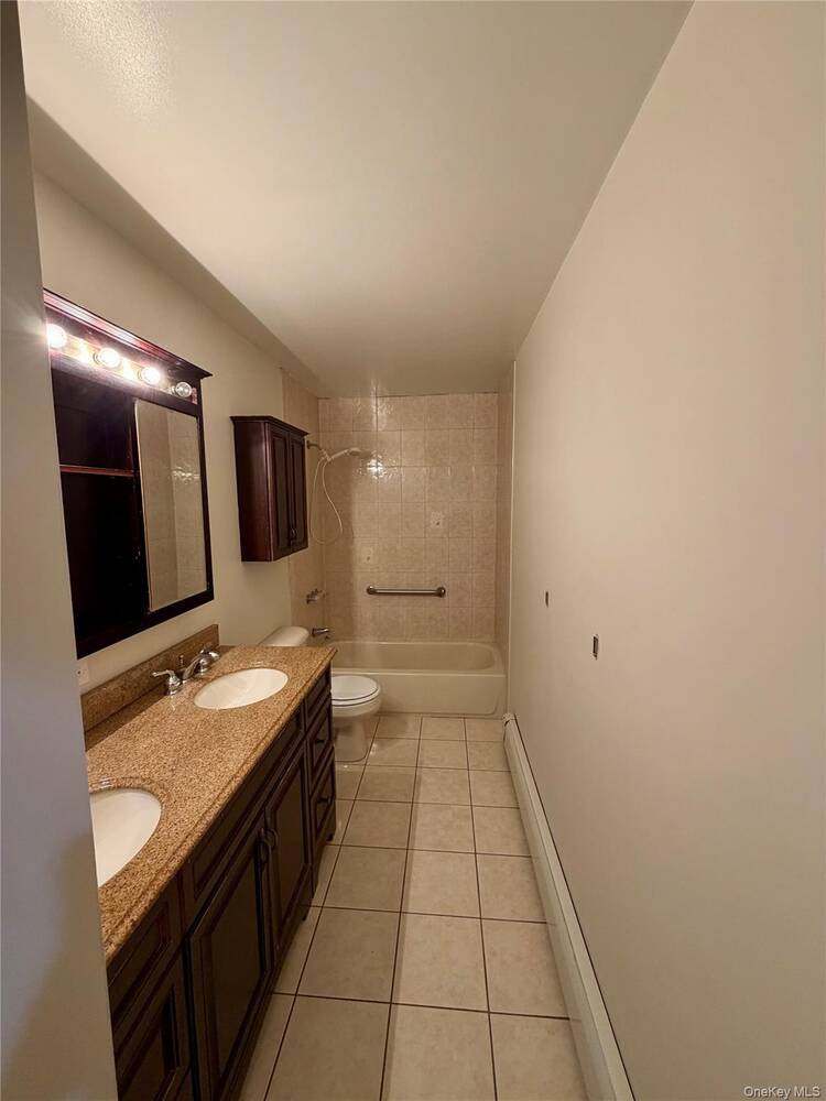 #10 photo, 28 Urban Drive, サフォーク郡 Selden , NY 11784