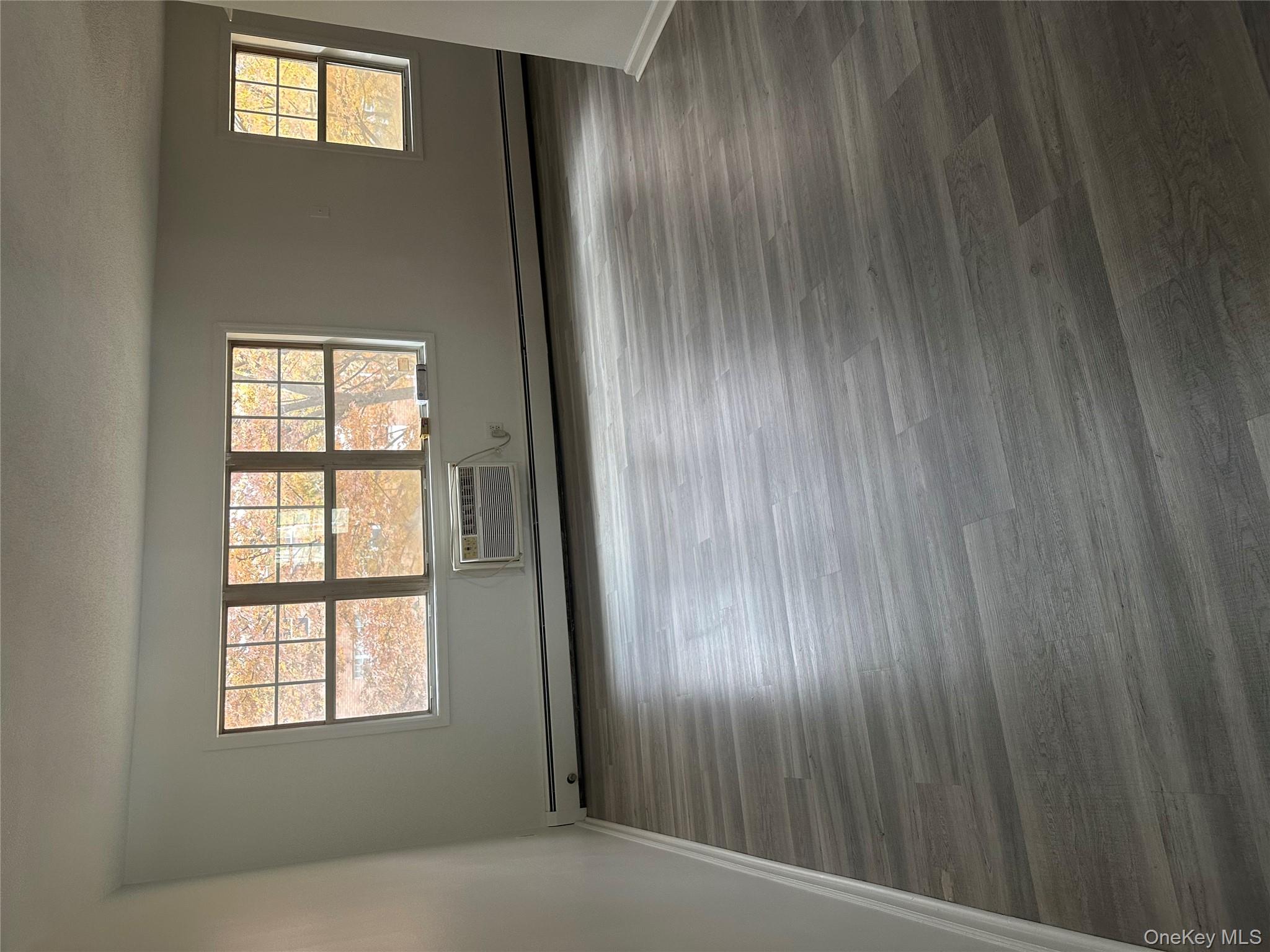 #2 photo, 603 Barclay Manor, Newburgh , NY 12550