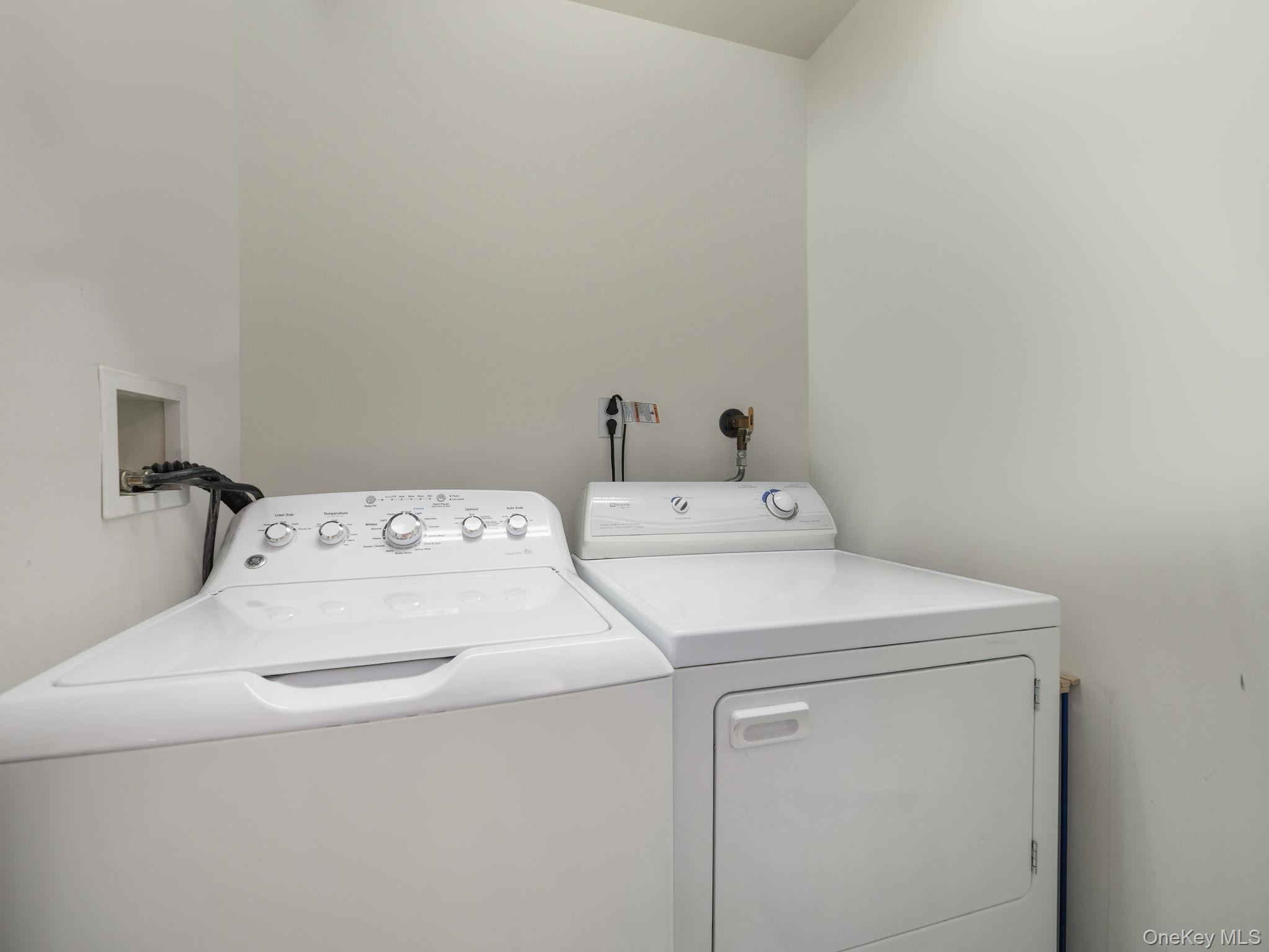 #16 photo, 2 Windsor Circle, New City , NY 10956