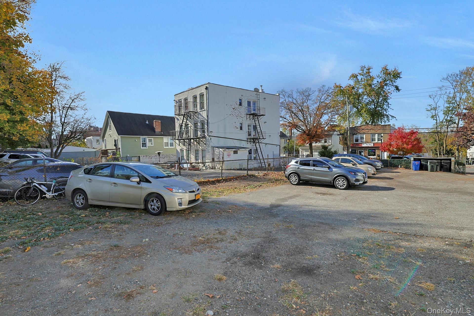 #9 photo, 141 Ferris Avenue, White Plains , NY 10603