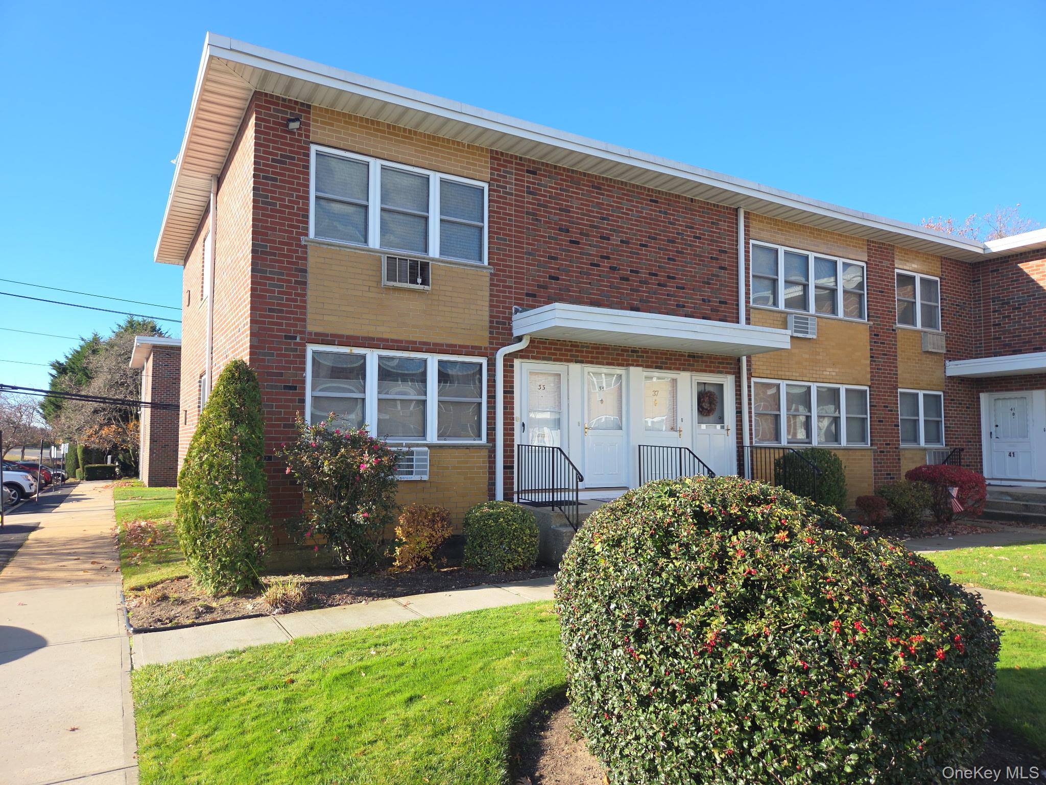 #1 photo, 33 Farber Drive, West Babylon , NY 11704
