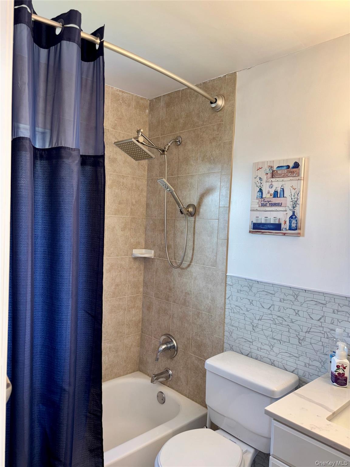 #4 photo, 33 Farber Drive, West Babylon , NY 11704