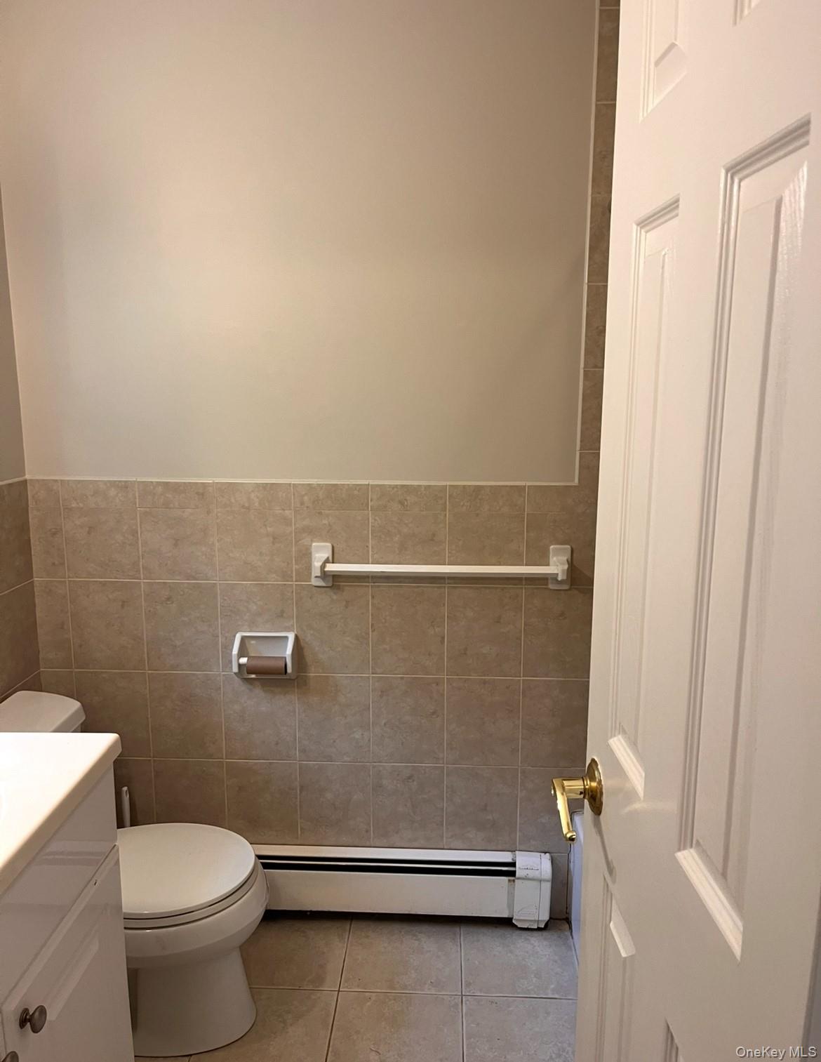 #7 photo, 5 Maplewood Road, Huntington Station , NY 11746