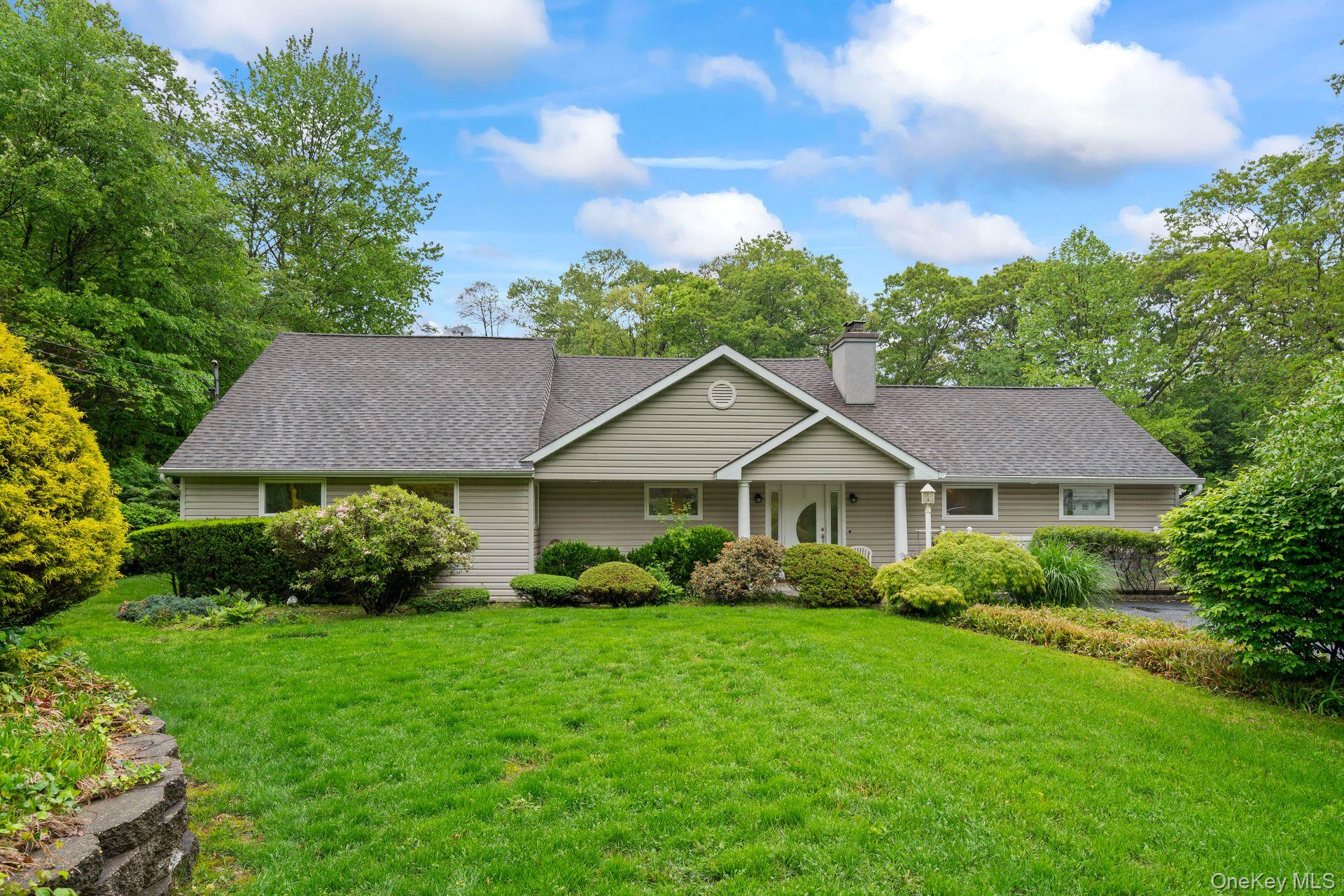 #1 photo, 30 Darby Drive, South Huntington , NY 11746