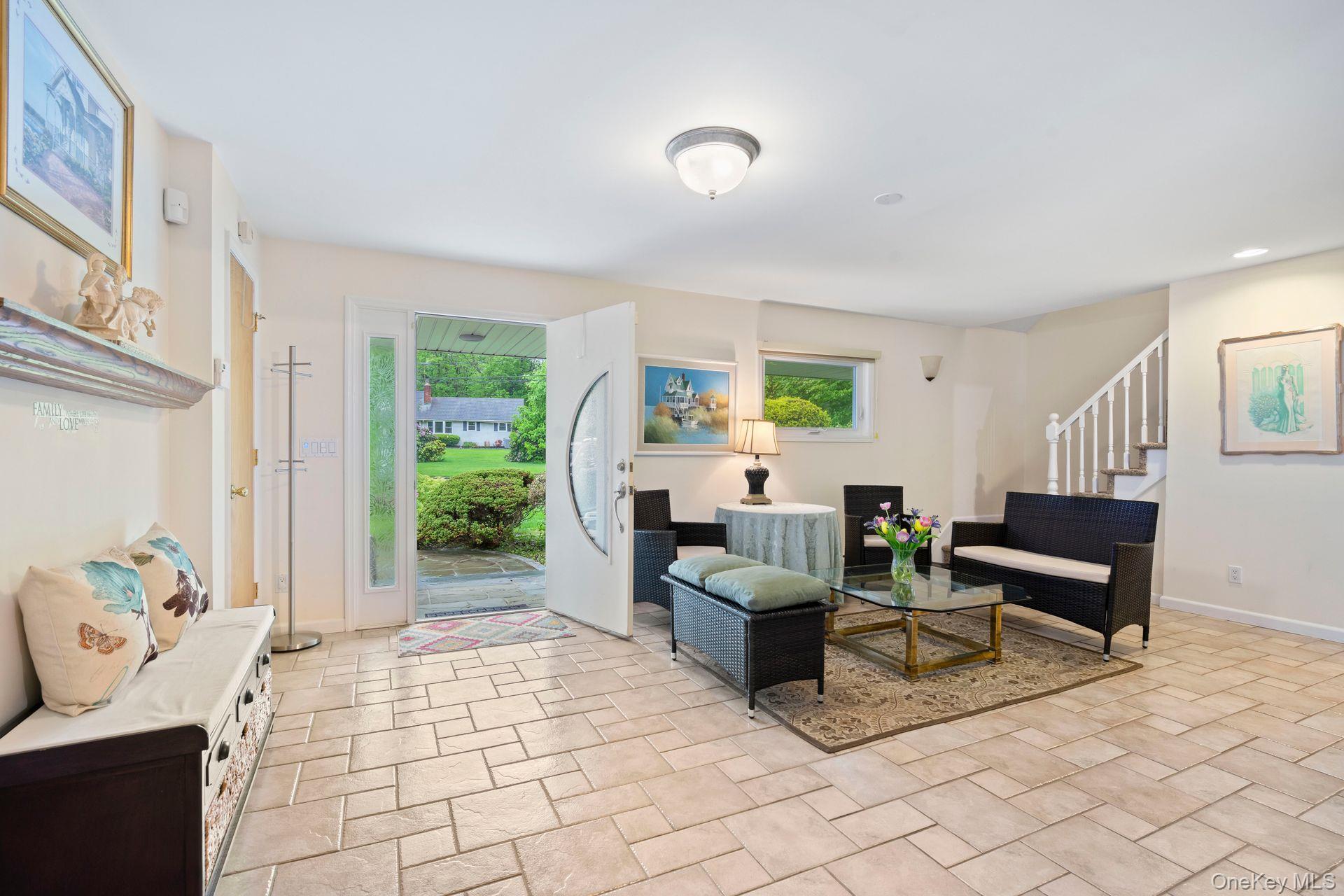 #12 photo, 30 Darby Drive, South Huntington , NY 11746