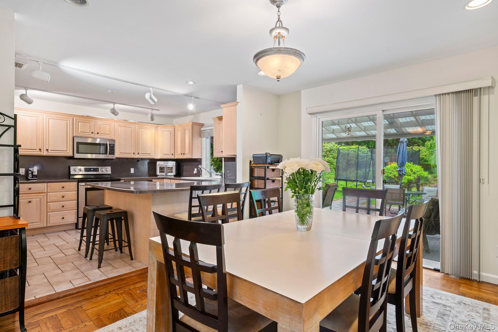 #13 photo, 30 Darby Drive, South Huntington , NY 11746