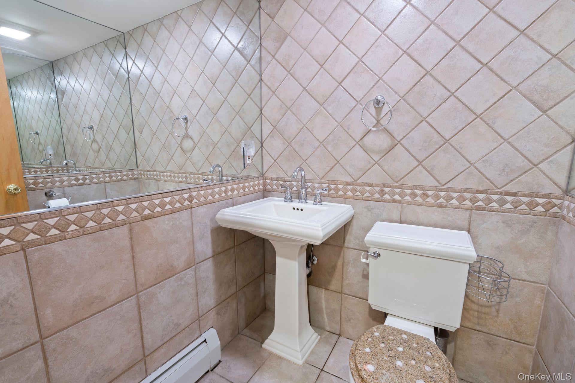 #16 photo, 30 Darby Drive, South Huntington , NY 11746