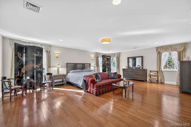 #15 photo, 12 Donna Drive, Oyster Bay , NY 11771