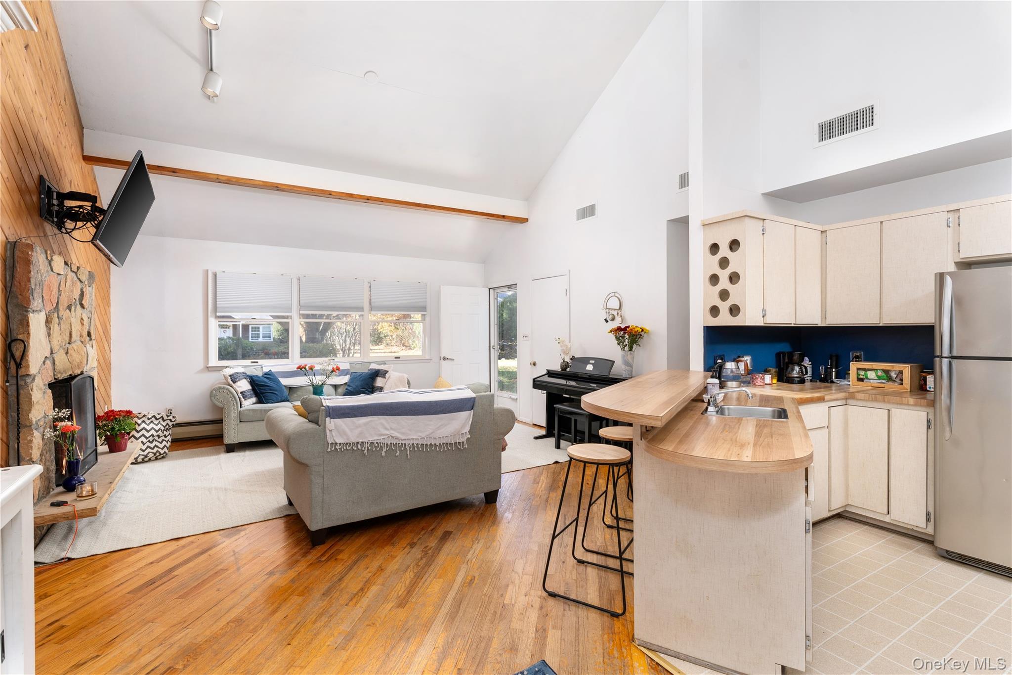 #7 photo, 19 Florence Road, Hampton Bays , NY 11946