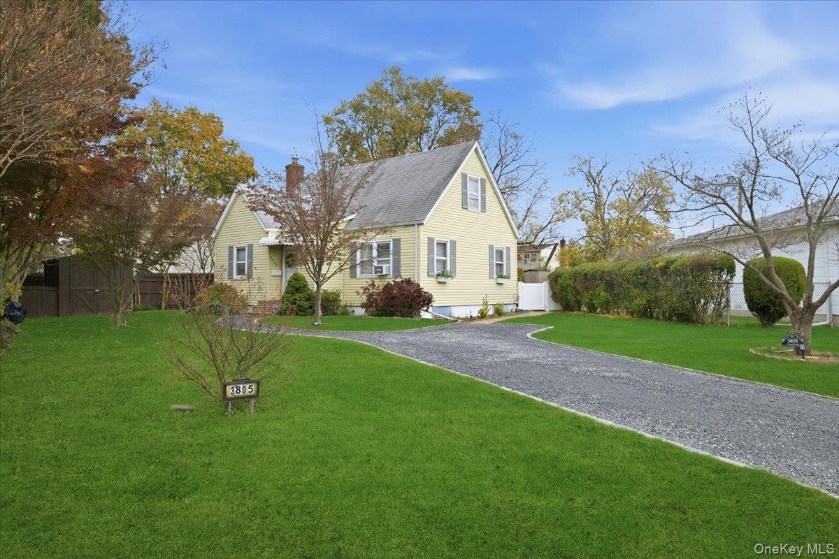 #1 photo, 3805 Colonial Court, Seaford , NY 11783