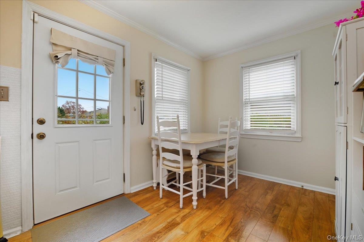 #9 photo, 3805 Colonial Court, Seaford , NY 11783