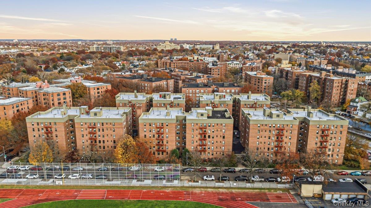 #20 photo, 83-35 139 Street, Briarwood , NY 11435