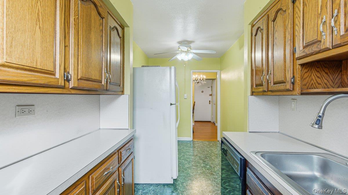 #8 photo, 83-35 139 Street, Briarwood , NY 11435