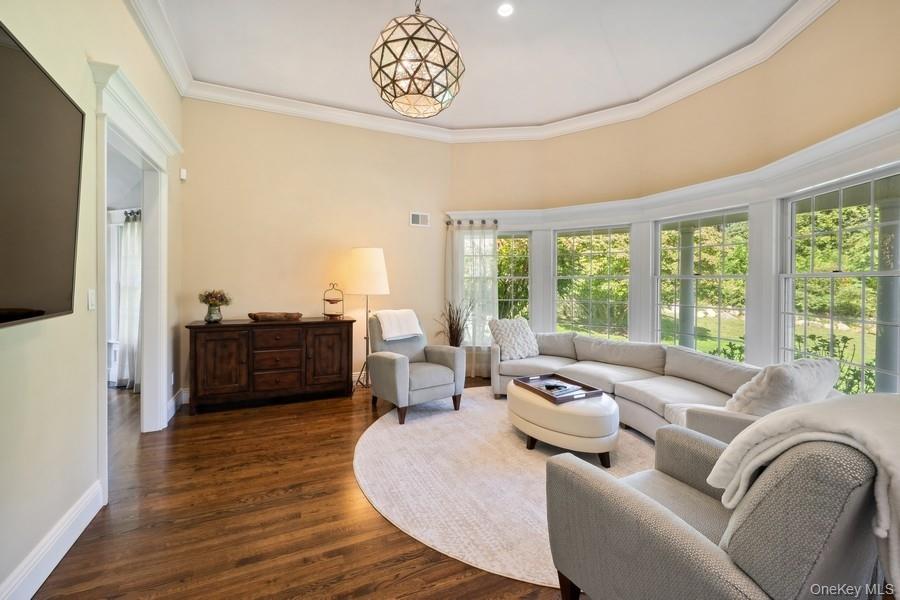 #5 photo, 39 Smugglers Path, Jamesport , NY 11947