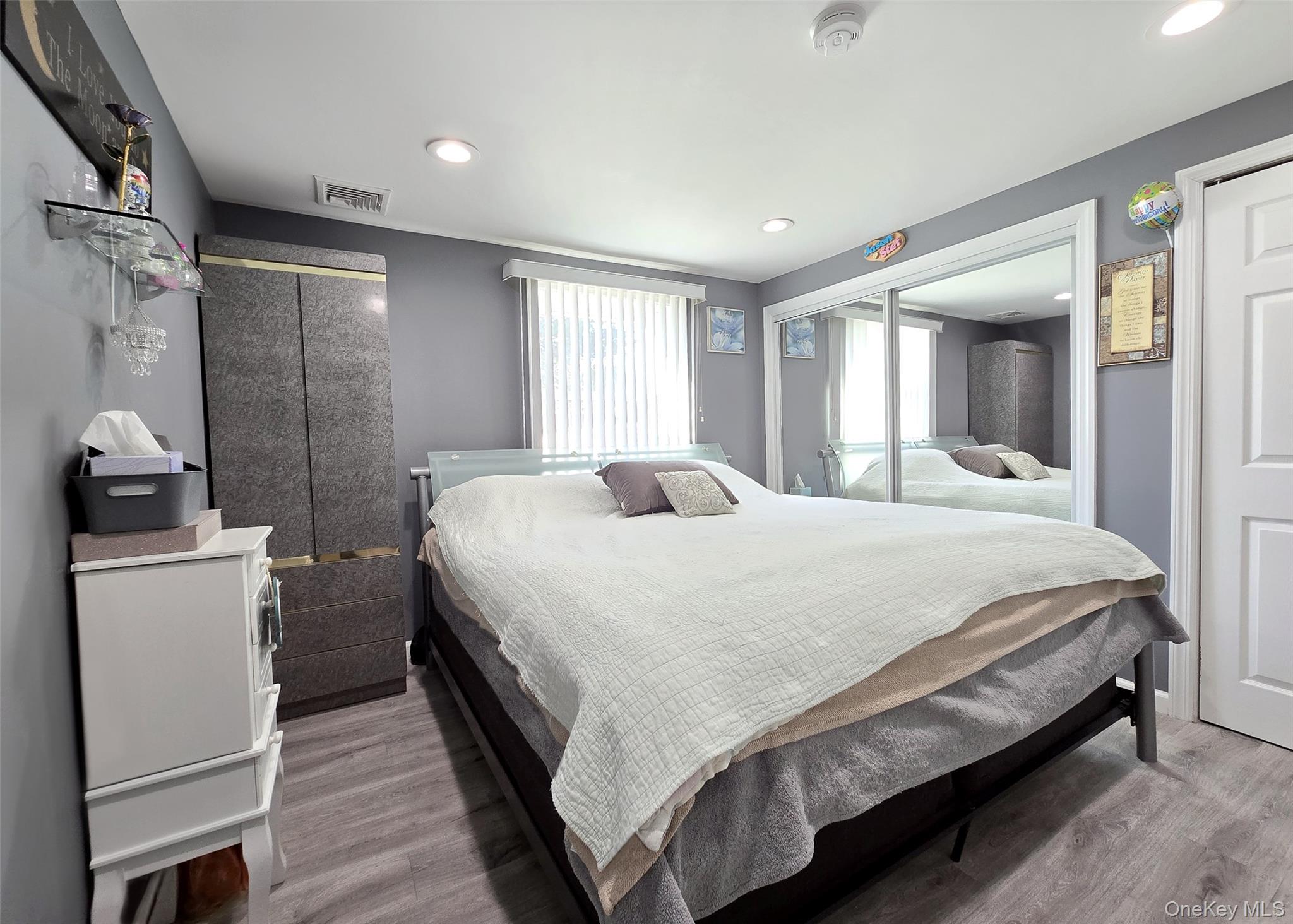 #17 photo, 430 Heathcote Road, Lindenhurst , NY 11757