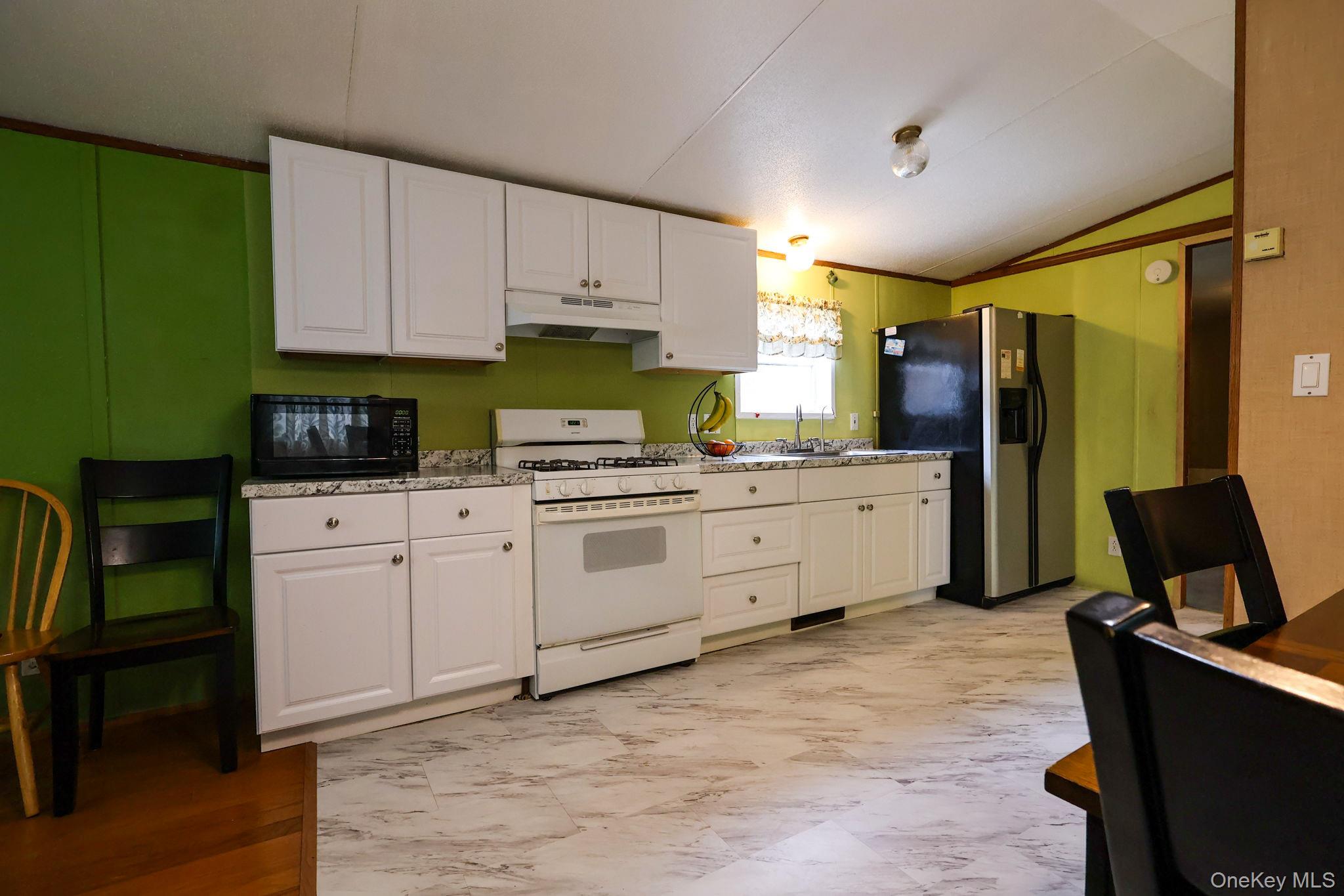 #11 photo, 723 Beekman Road, Hopewell Junction , NY 12533