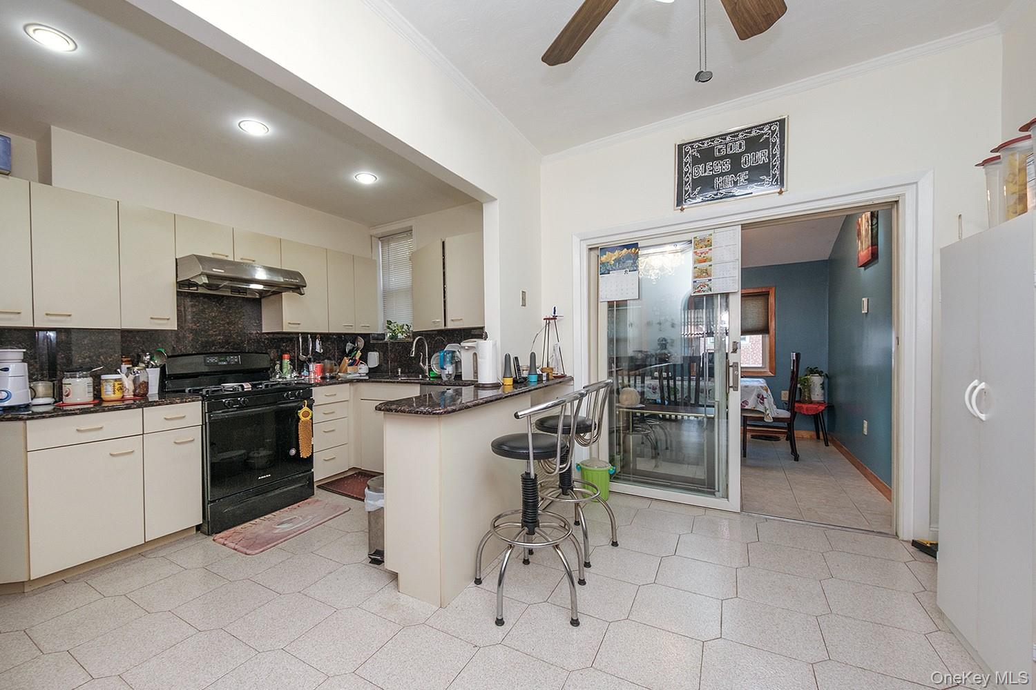 #5 photo, 2637 Hubbard Street, Brooklyn , NY 11235