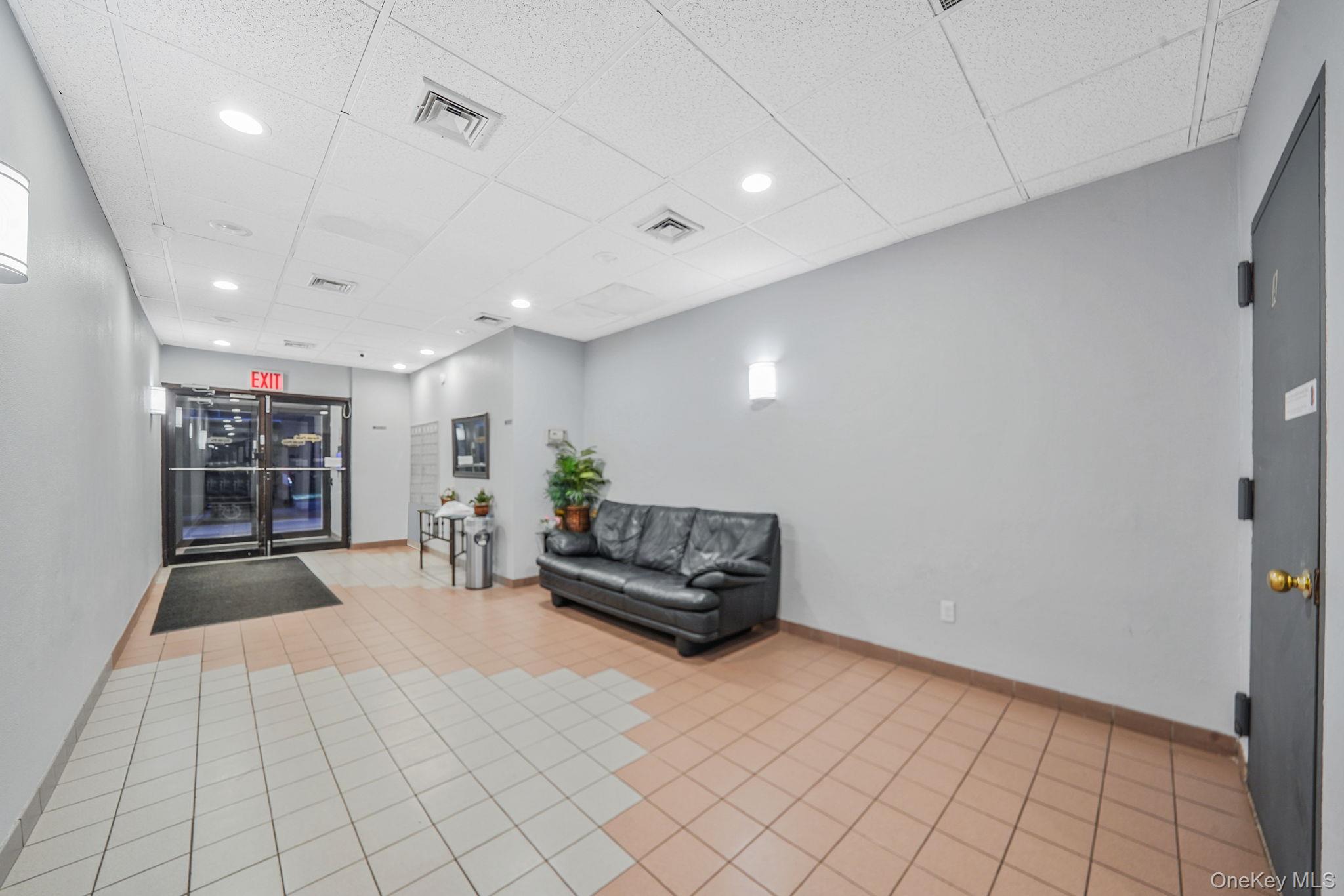 #5 photo, 213-02 42nd Avenue, Bayside , NY 11361