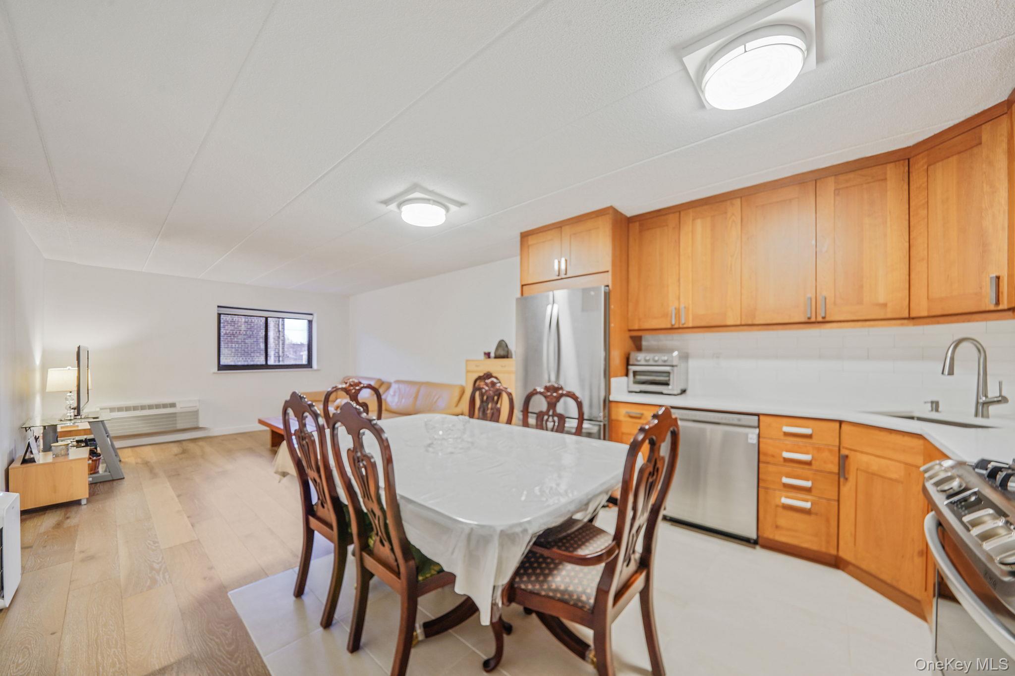 #6 photo, 213-02 42nd Avenue, Bayside , NY 11361