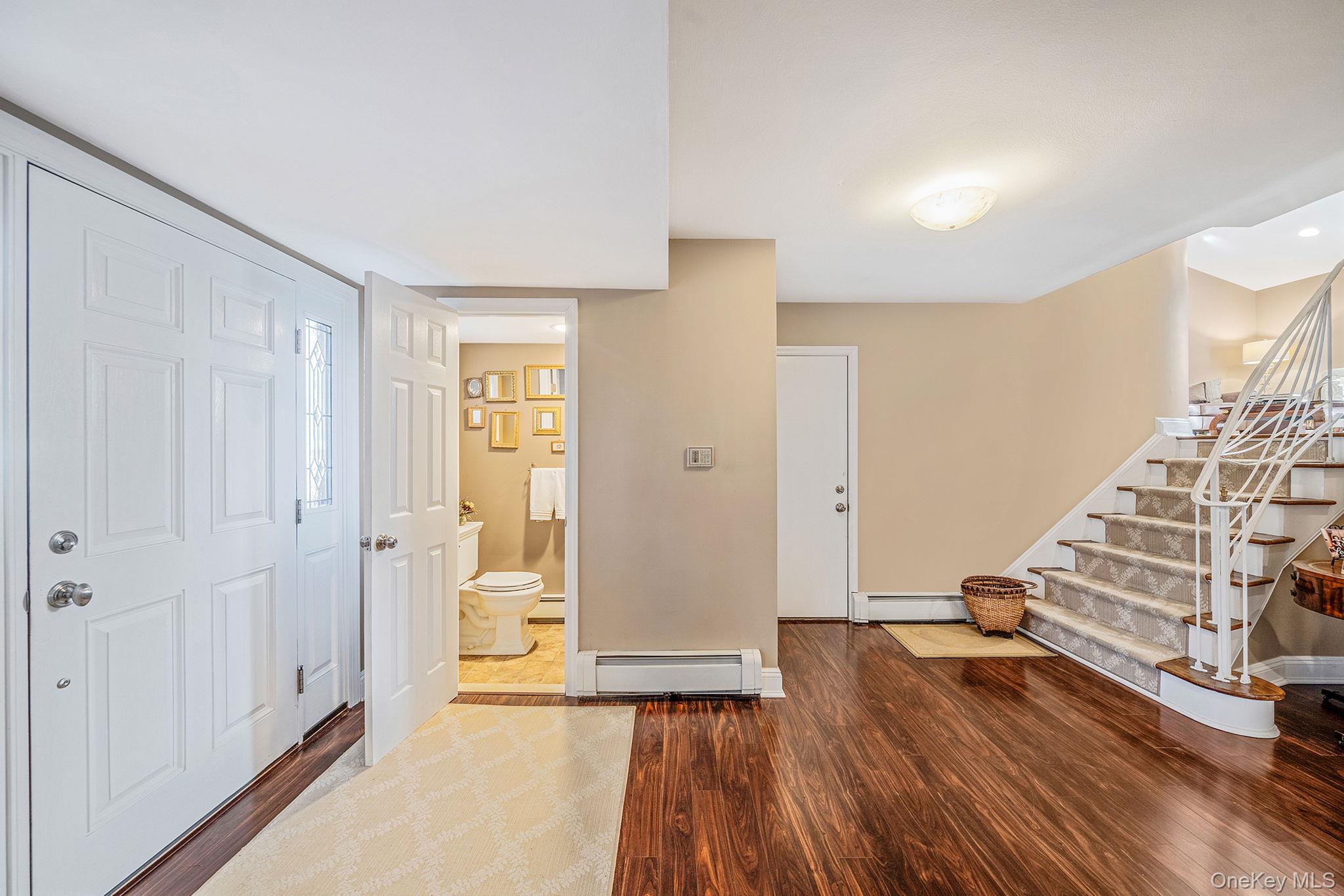 #13 photo, 28 Cedarwood Lane, Commack , NY 11725