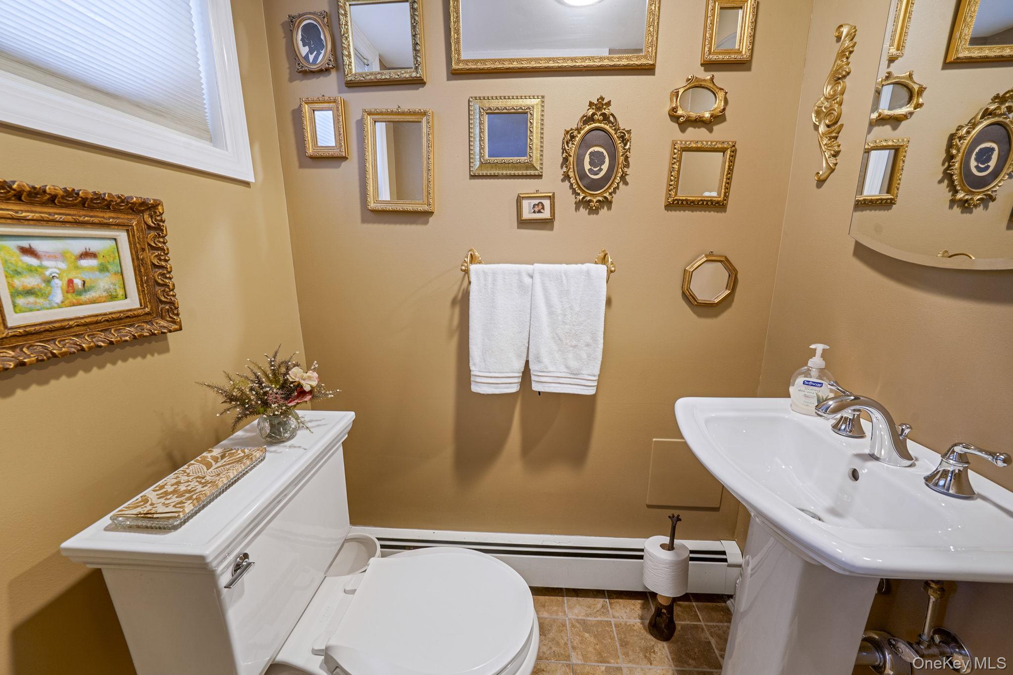 #14 photo, 28 Cedarwood Lane, Commack , NY 11725