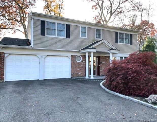 #2 photo, 28 Cedarwood Lane, Commack , NY 11725
