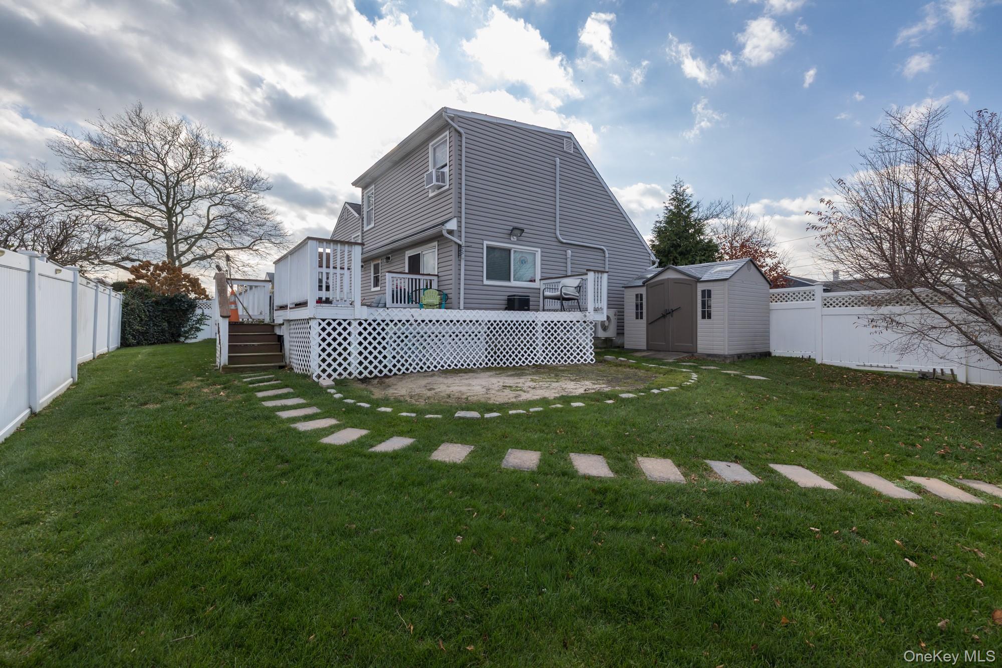 #13 photo, 208 Island Parkway, Island Park , NY 11558