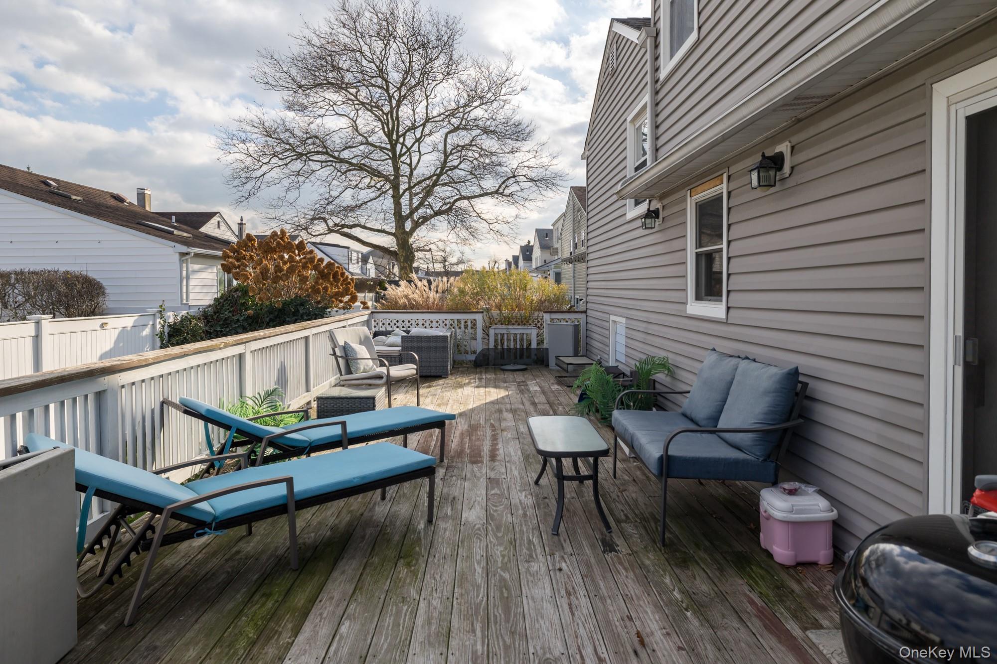 #16 photo, 208 Island Parkway, Island Park , NY 11558