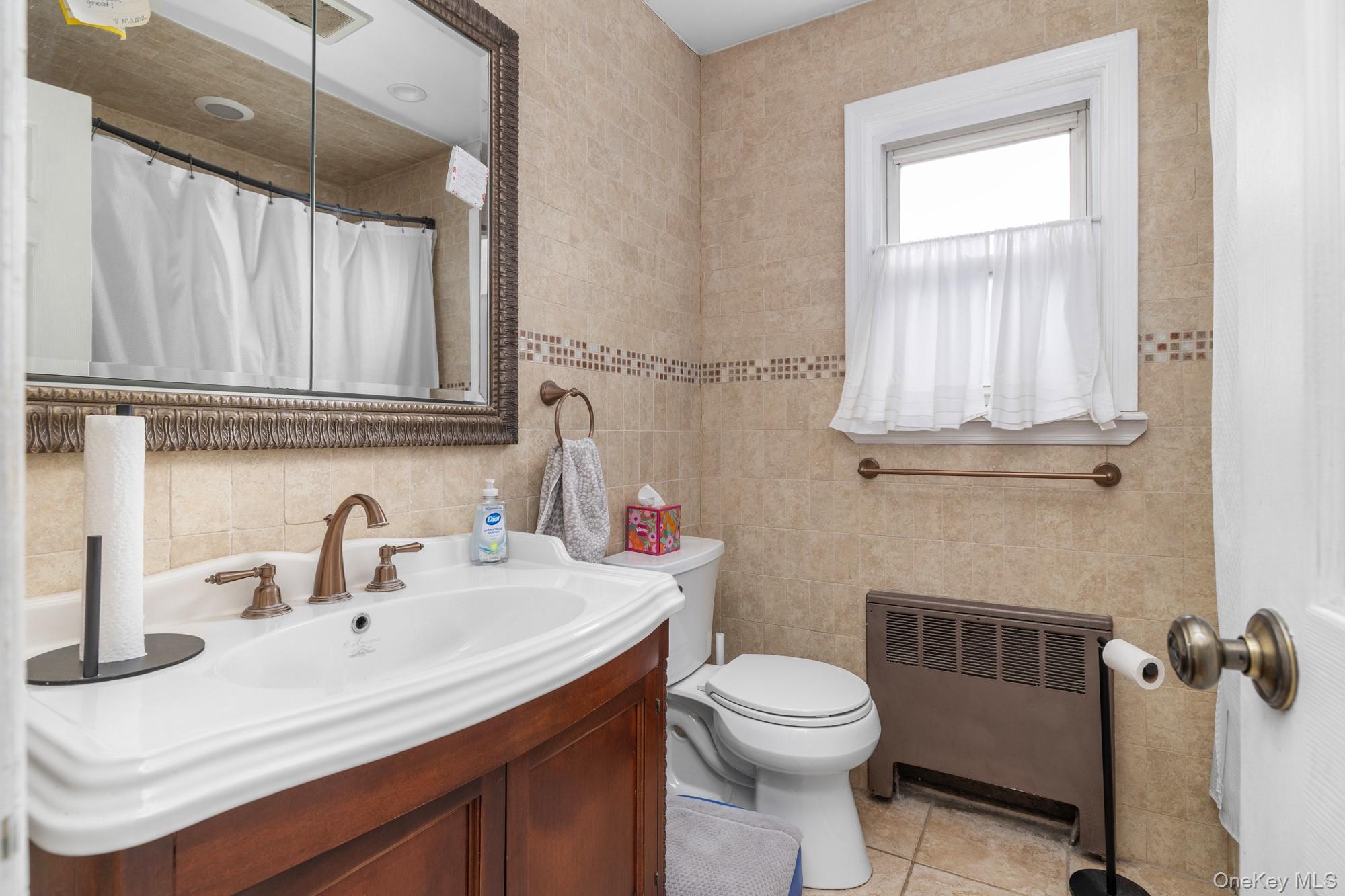 #9 photo, 208 Island Parkway, Island Park , NY 11558