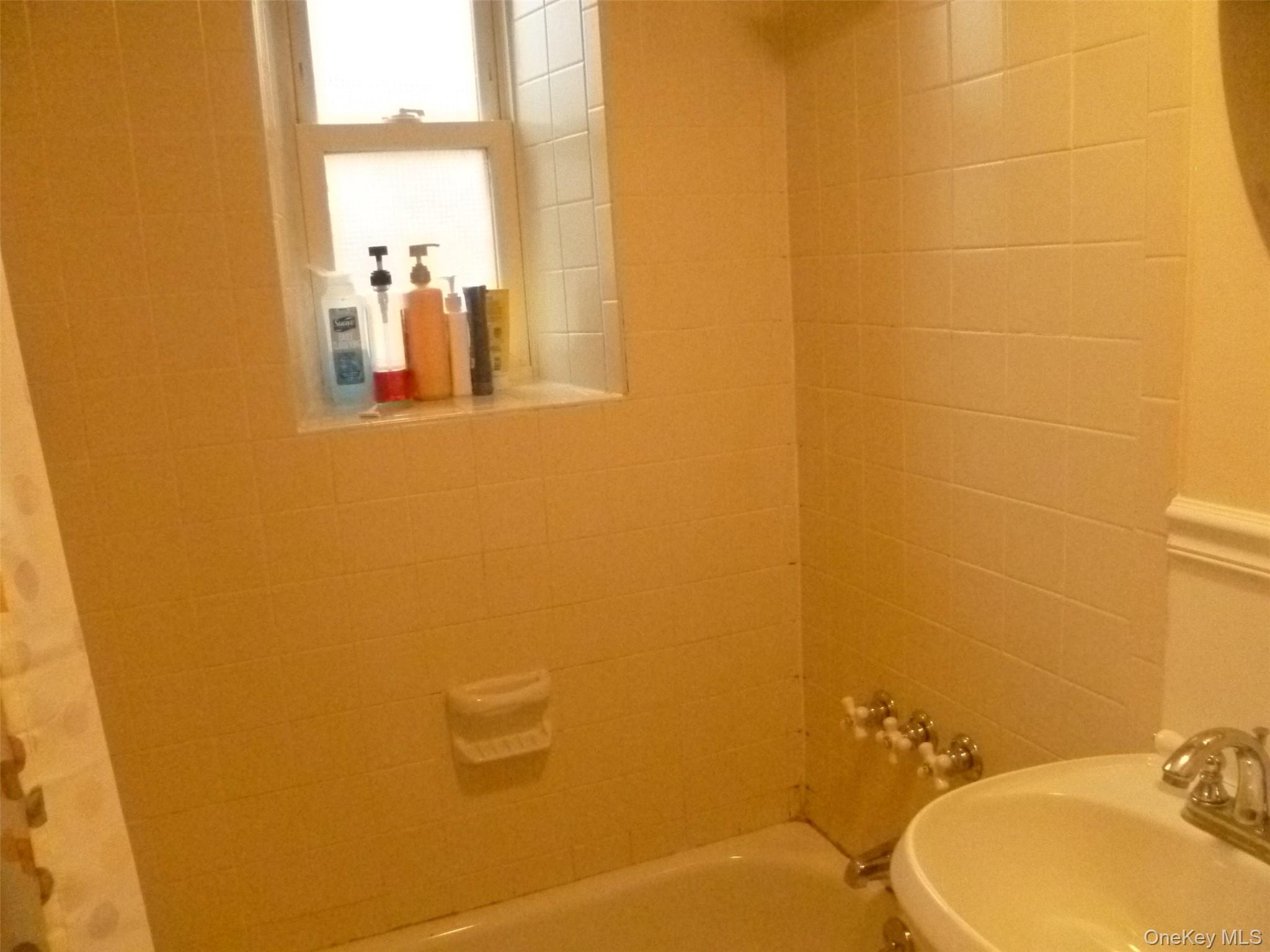 #8 photo, 298 Grand Street, Newburgh , NY 12550