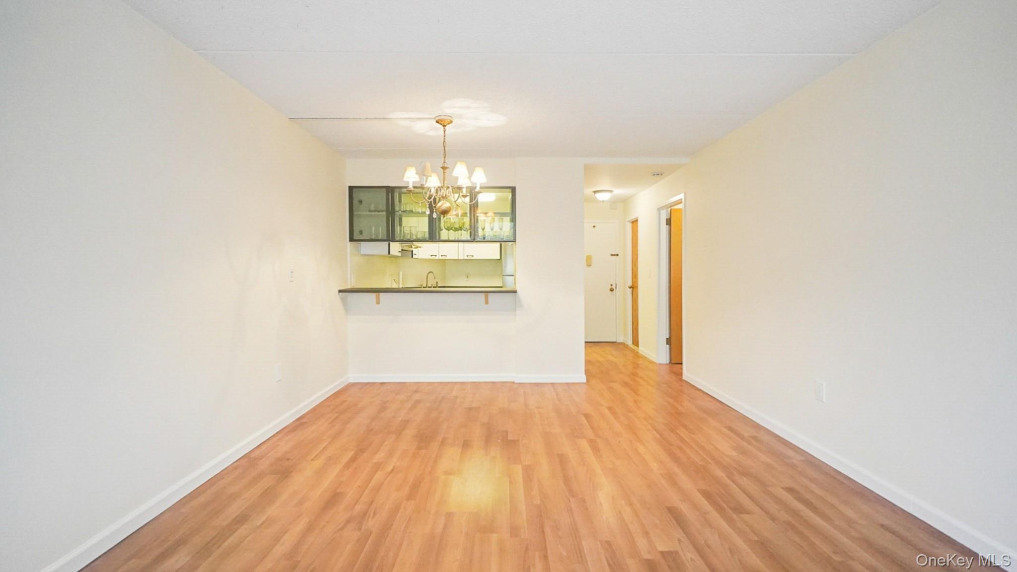 #5 photo, 703 Pelham Road, New Rochelle , NY 10805