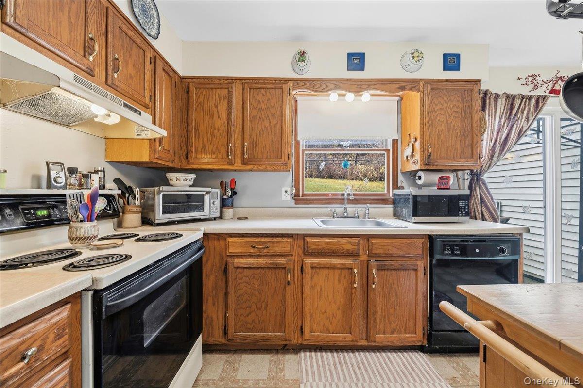 #12 photo, 8 Maple Avenue, Goshen , NY 10924