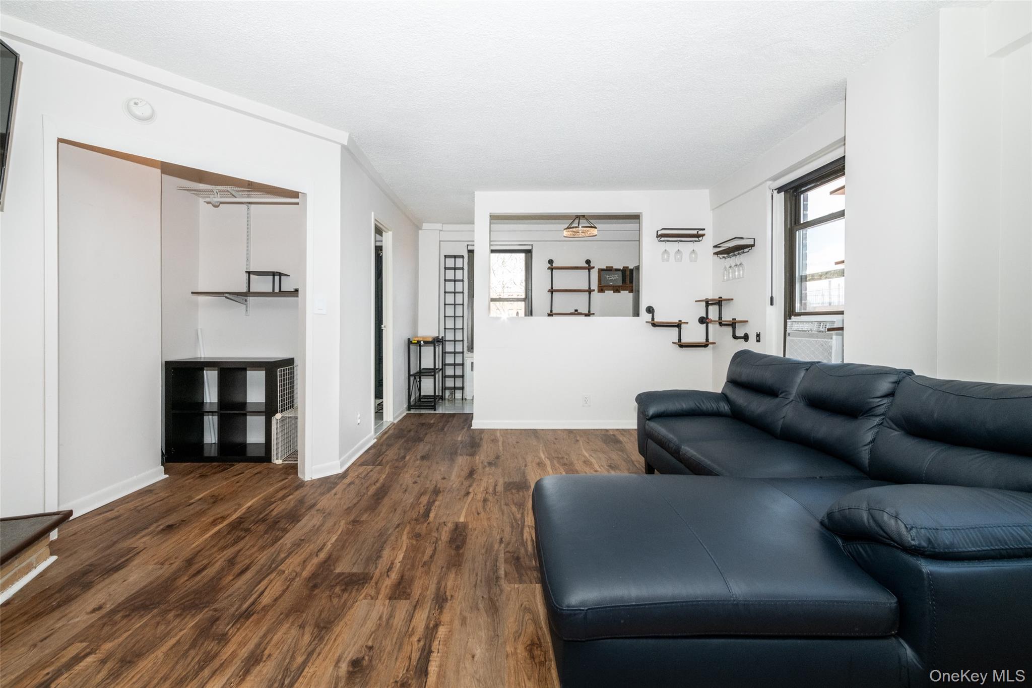 #11 photo, 161 Pearsall Drive, Mount Vernon , NY 10552