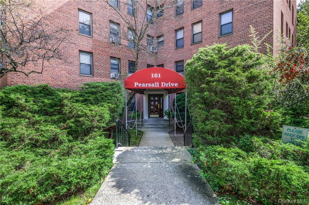 #5 photo, 161 Pearsall Drive, Mount Vernon , NY 10552